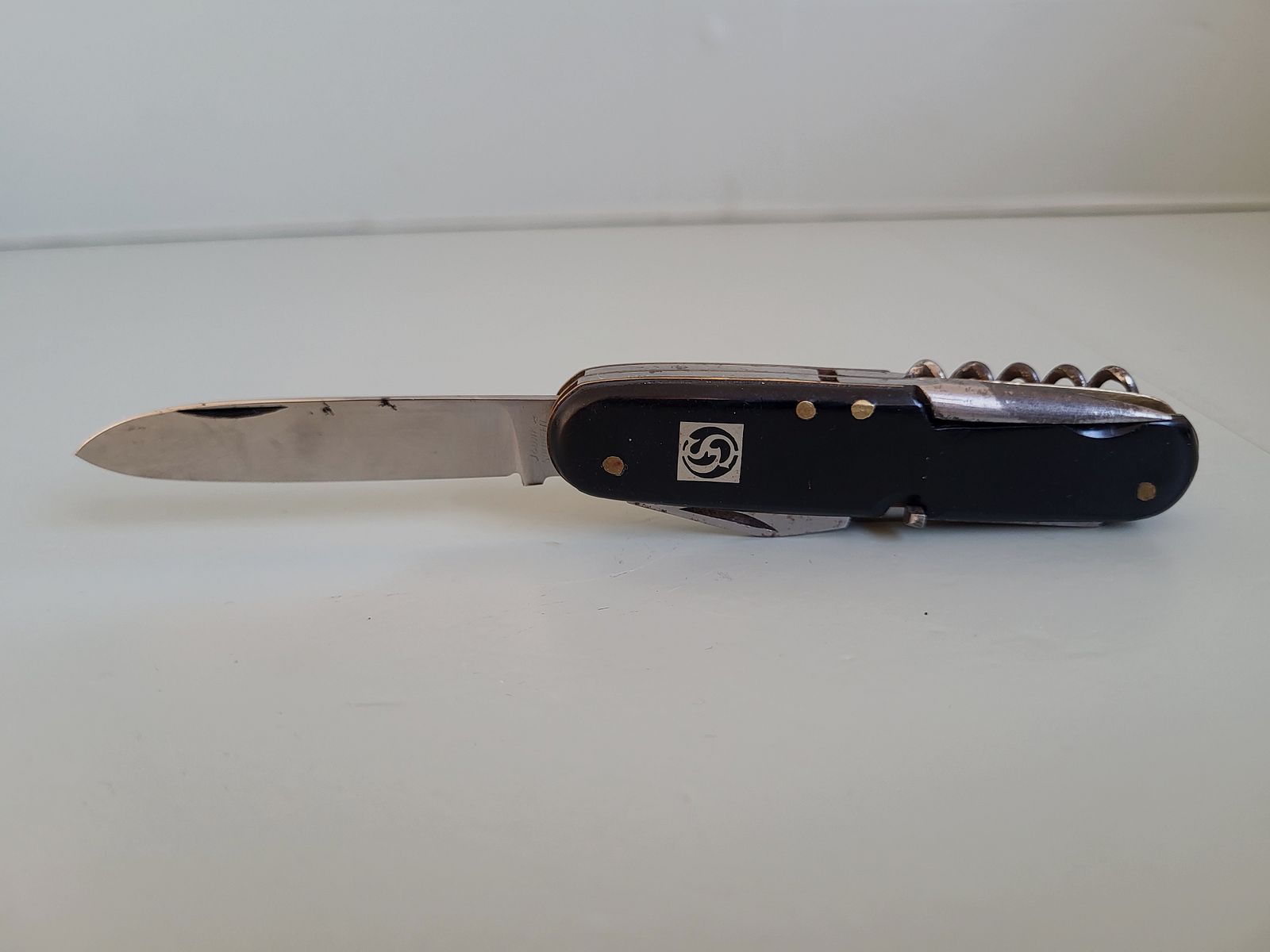 Jowika Solingen - couteau de poche - ouvre-bouteille - tire-bouchon - corne de cerf - années 1970