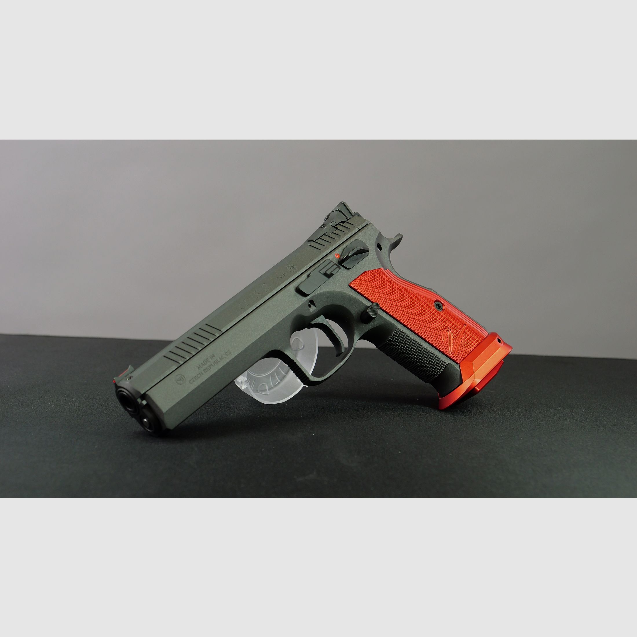 CZ TS2 Cobalt Grey / Red Edition 9x19mm