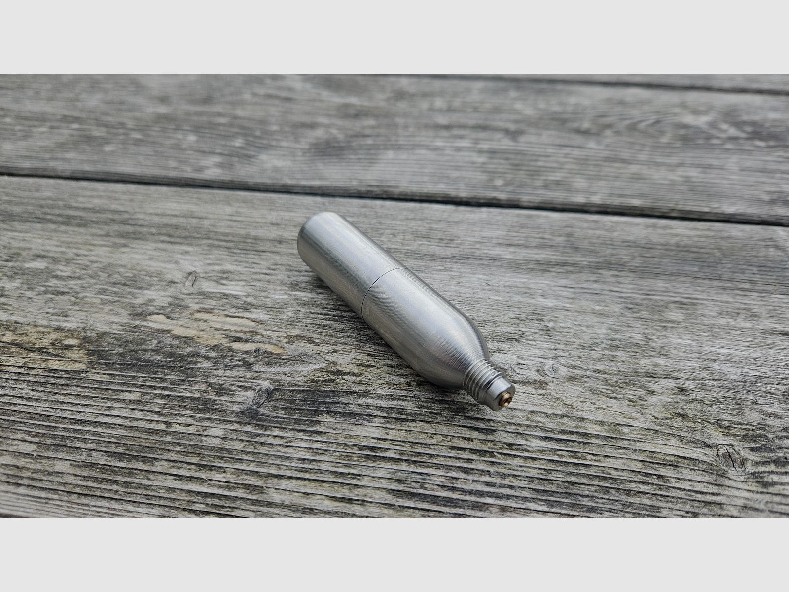 Refillable CO2 cartridge made of stainless steel - 8g, 12g or 16g - incl. filling adapter