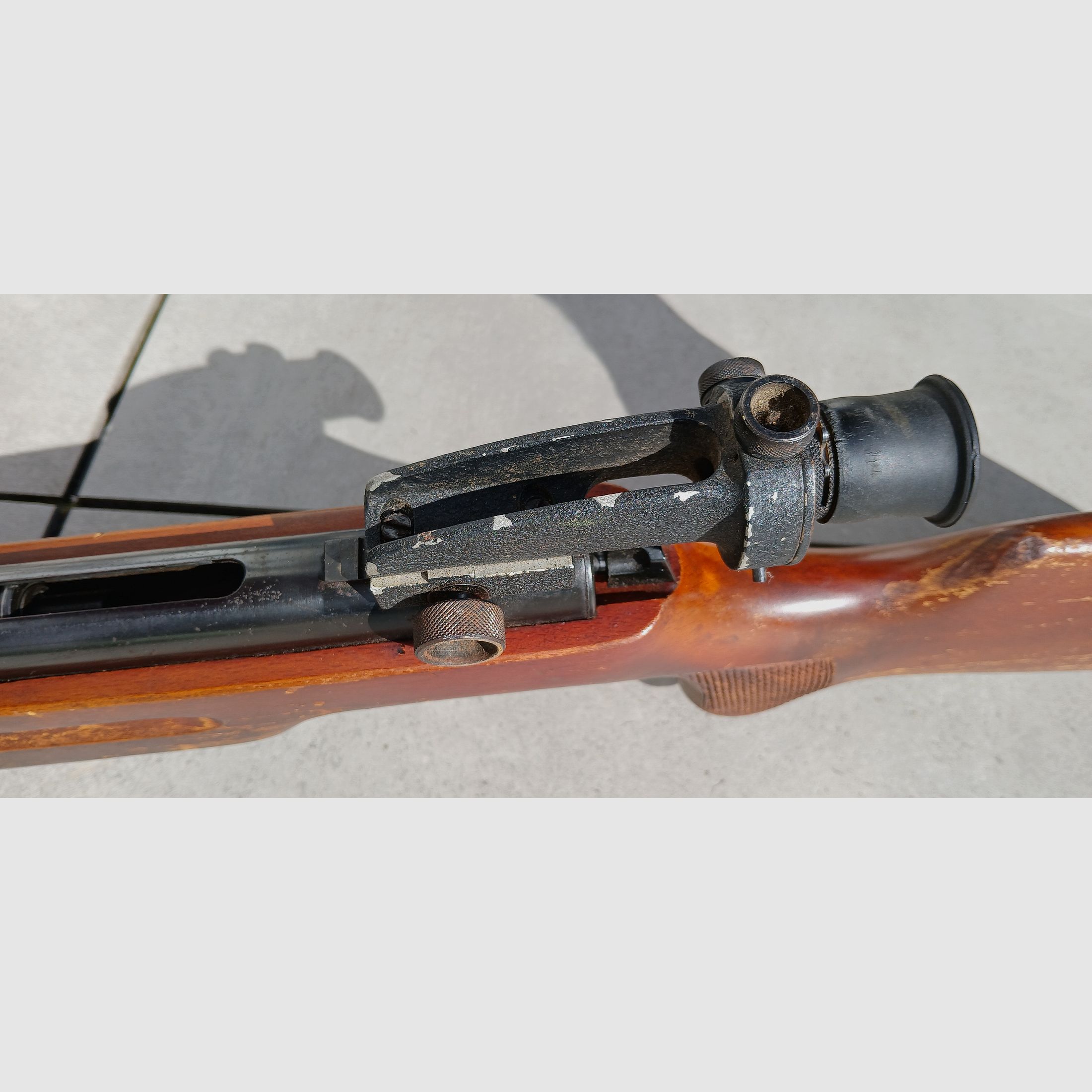 Karabinek pneumatyczny Model 311