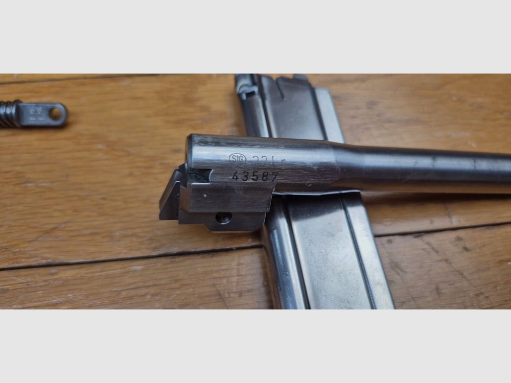 Magnifica conversione per Pistol SIG P210 – Calibro 22LR – Con il suo caricatore in acciaio dedicato di tipo 1 – Adatto per SIG con canna da 120mm come P 210-2, 3, 4, 6… – Completo e in condizioni pari al nuovo – Raro! – TBE+++, immagine 12 di 15