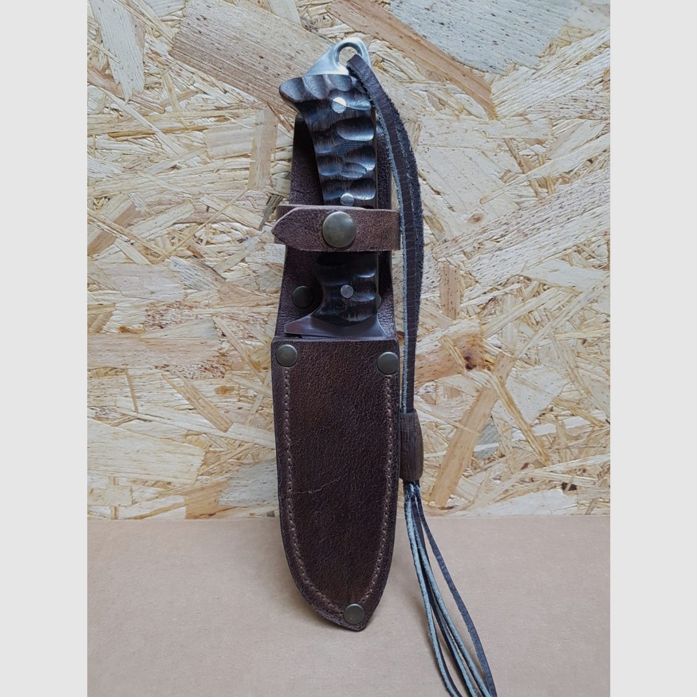 Handgefertigtes Jagdmesser mit Griff aus Amazonasnussbaum K720 Stahl, Bild 4 von 7