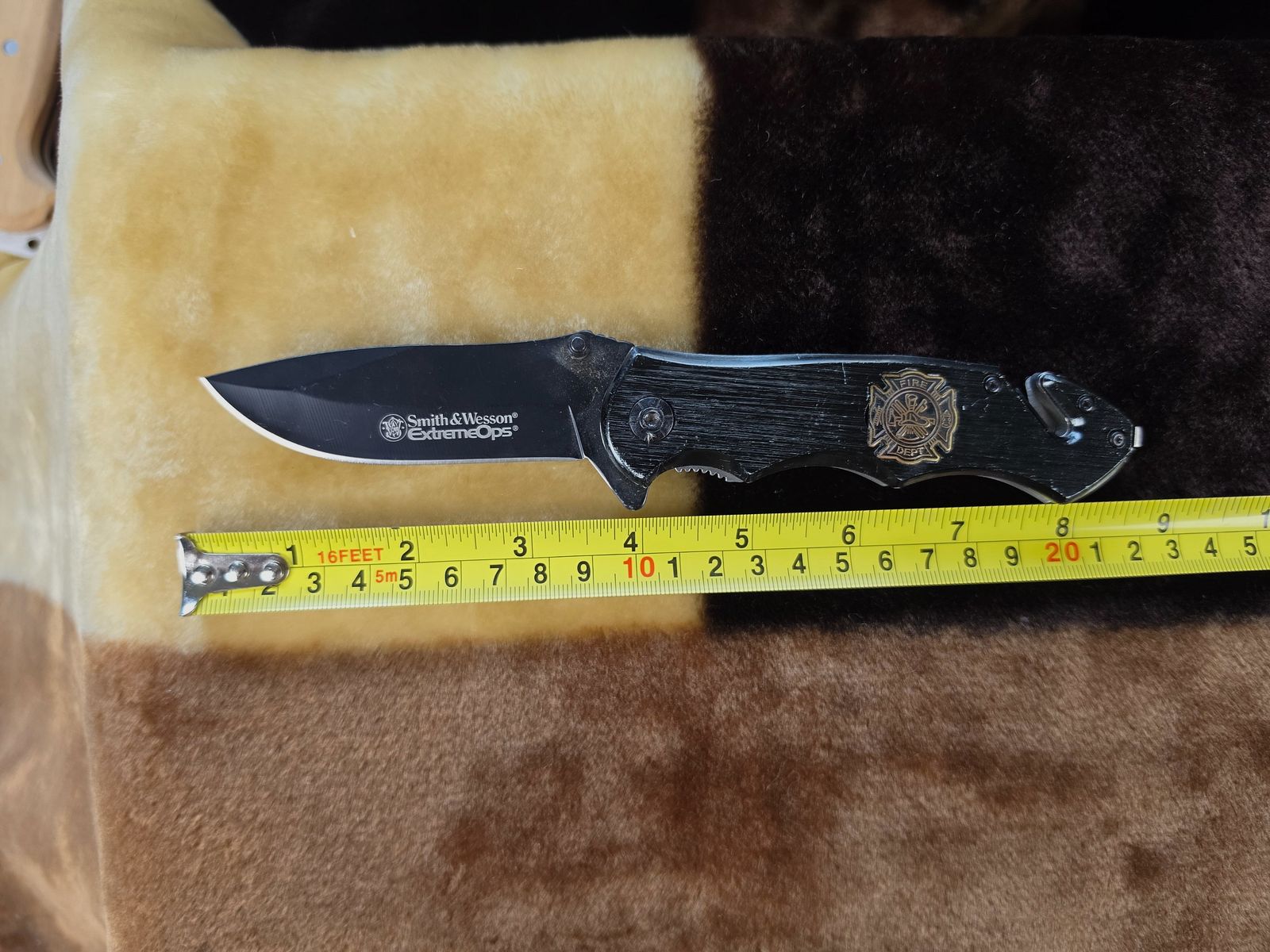 Smith & Wesson ExtremeOps Taktisches Feuerwehr-Rettungsmesser mit Gurtschneider & Glasbrecher, Bild 1 von 5