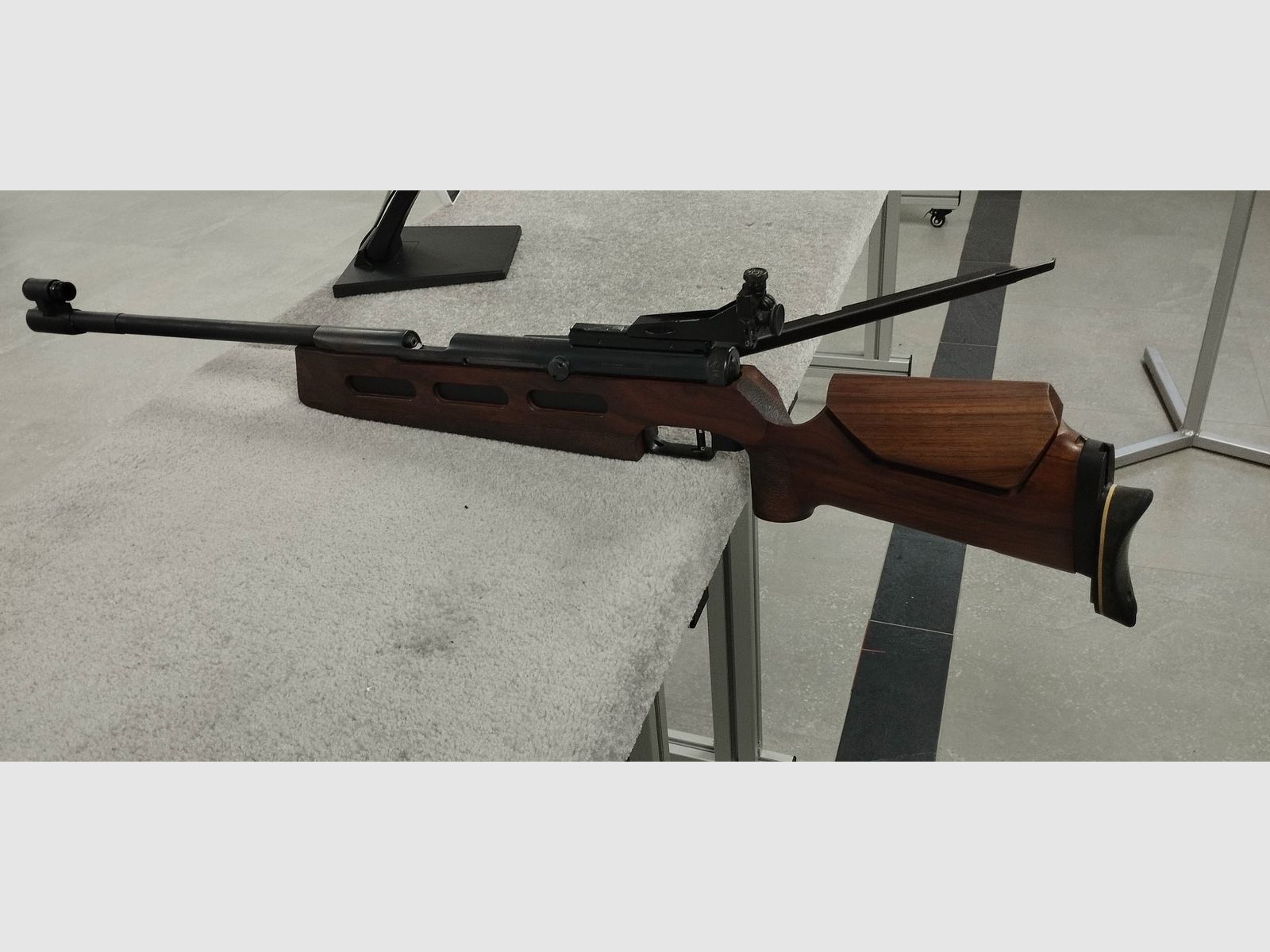 DIANA 75 Match Luftgewehr Cal.4,5mm + verstellbares Ringkorn 