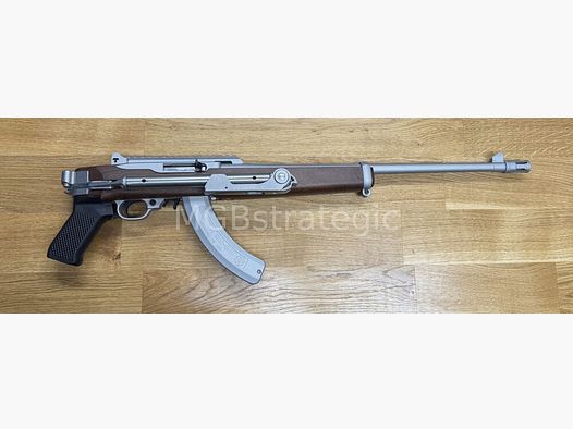 Ruger 10/22 mit A-Team Schaft System / Lauf sowie 2x Ruger BX-25 Magazine cerakote silber beschichtet / Mündungsgewinde 1/2"x28UNEF