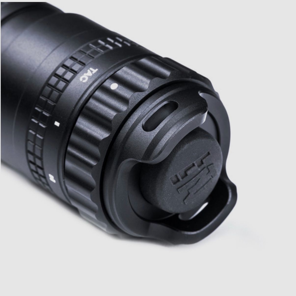 NEXTORCH TA30MAX 2100 Lumen Tactical LED Taschenlampe 250 m Leuchtweite