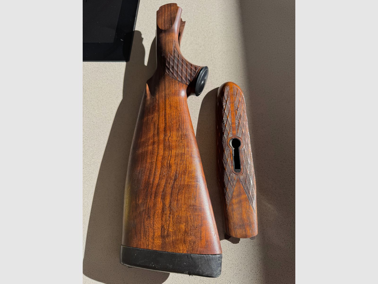 Blaser D99 Vorder- und Hinterschaft mit lederbezogener Schaftkappe