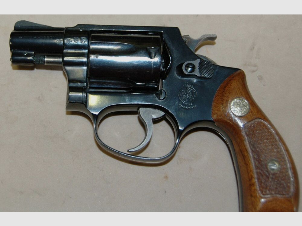 Smith & Wesson 36