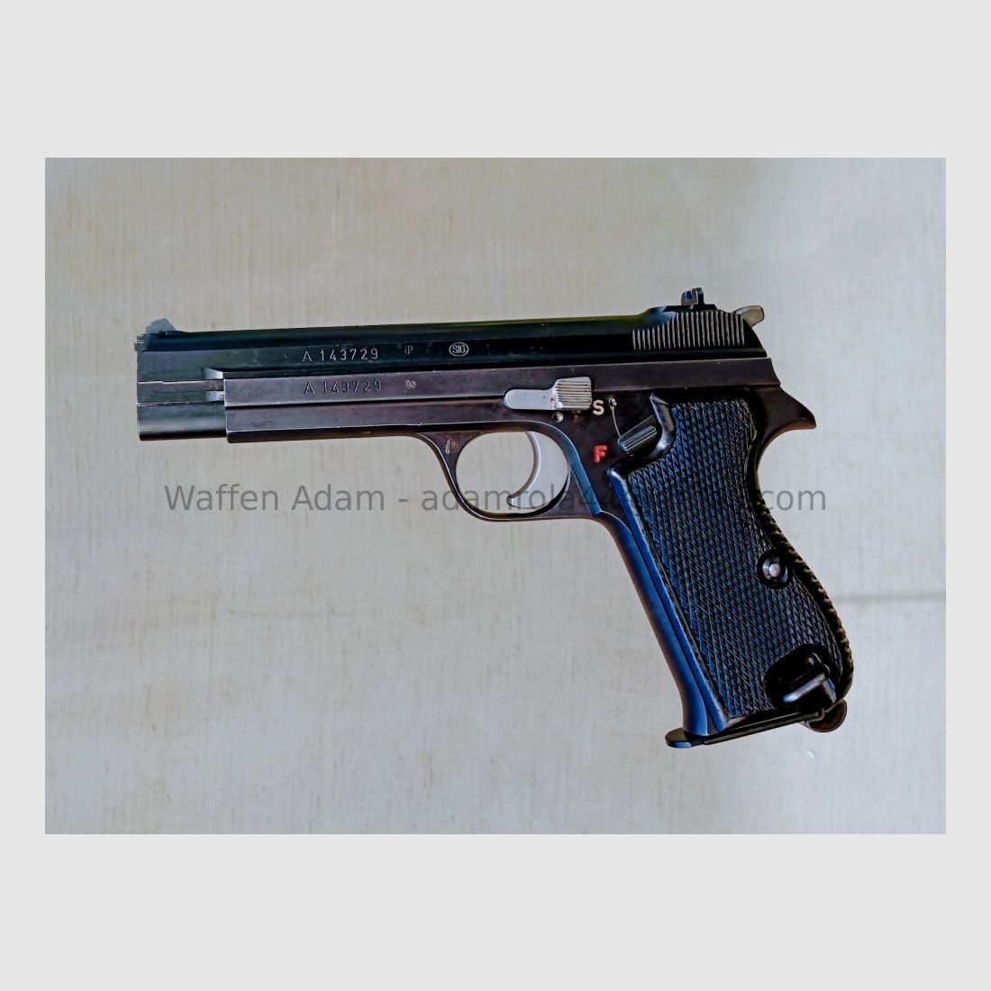 SIG - Neuhausen / CH Pistola 49 / SIG 210-2 Ejército
