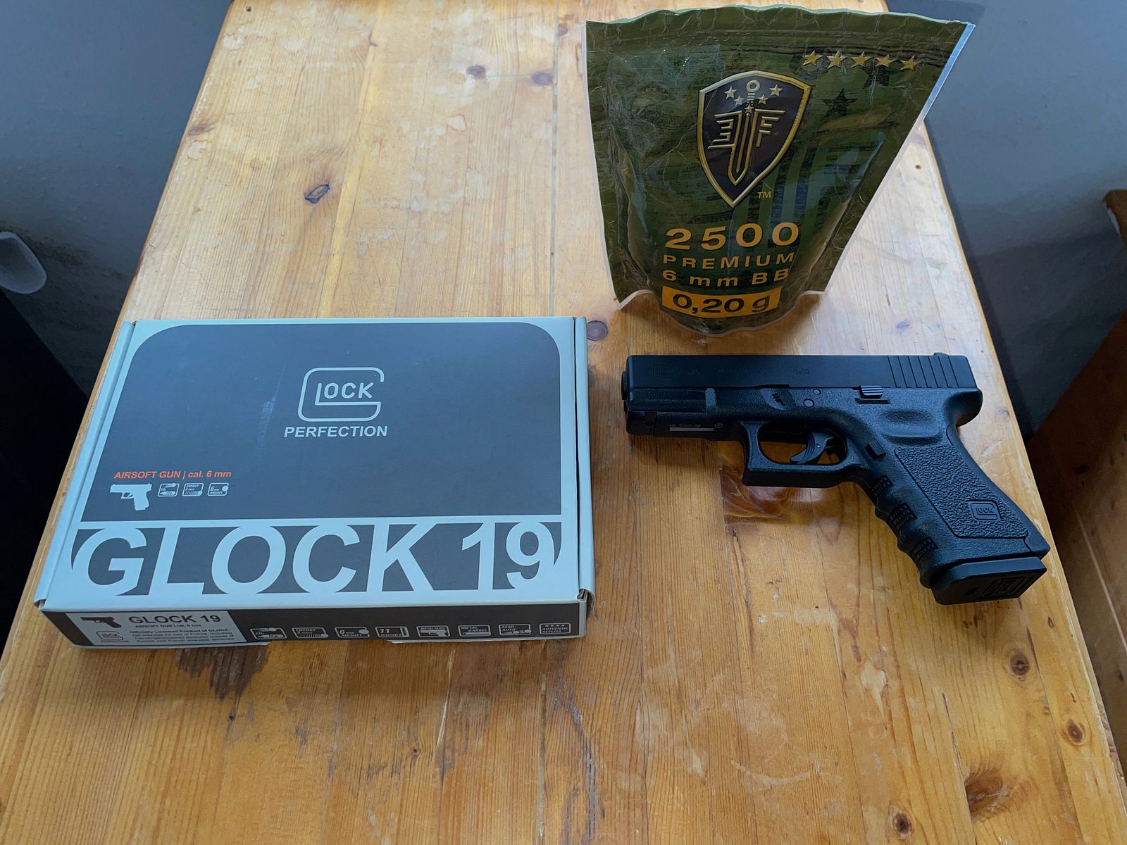 Softair Glock 19 CO₂ - ab 18, <2,0 J