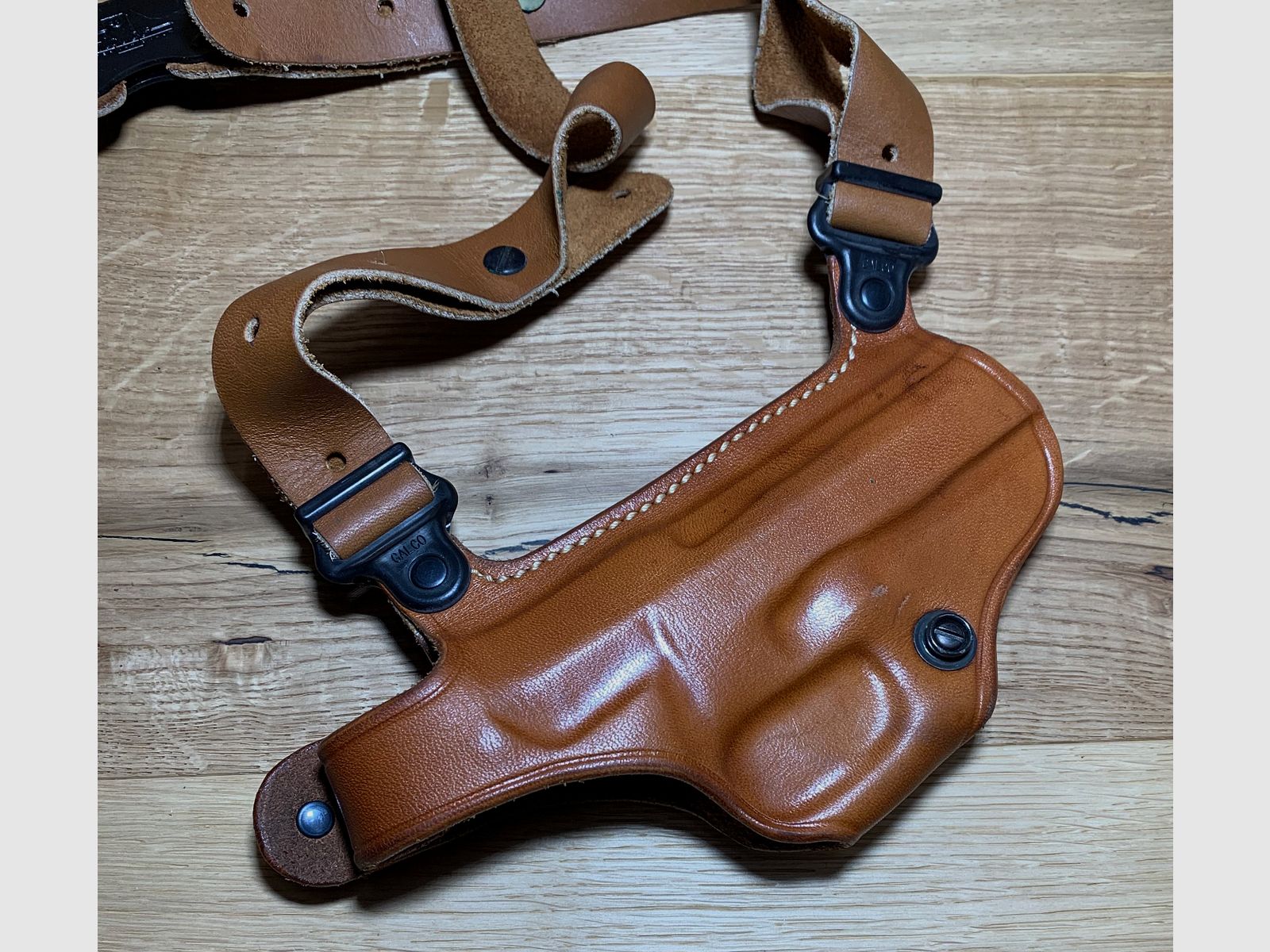 Galco shoulder holster MIAMI CLASSIC suitable for the Beretta Mod. 92 / 92F, WITHOUT pistol