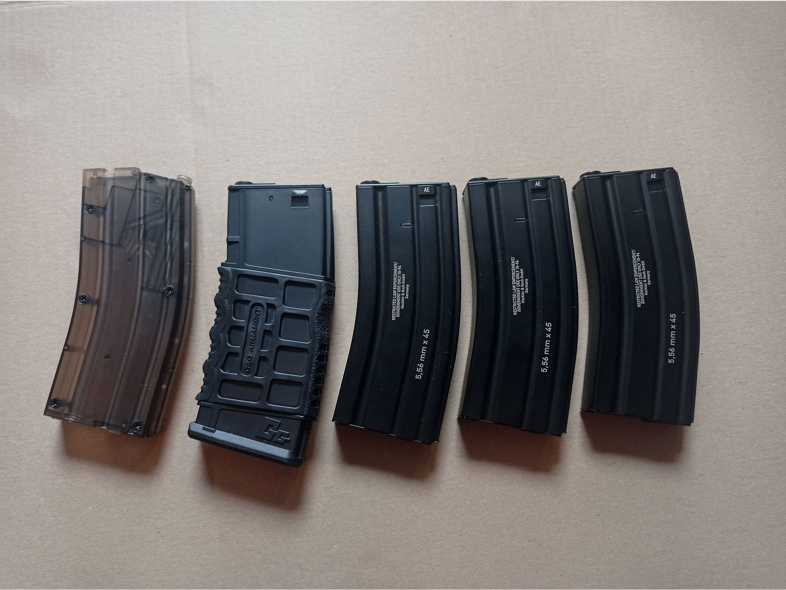 Airsoft AEG Karabin G&G GC16 SR CQB 0,5J z akcesoriami