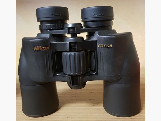 NIKON ACULON 8X42