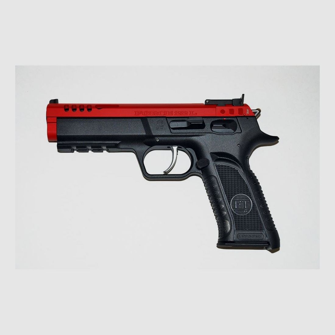 BROŃ PISTOLET TANFOGLIO FORCE 22 L RED, zdjęcie 1 z 2