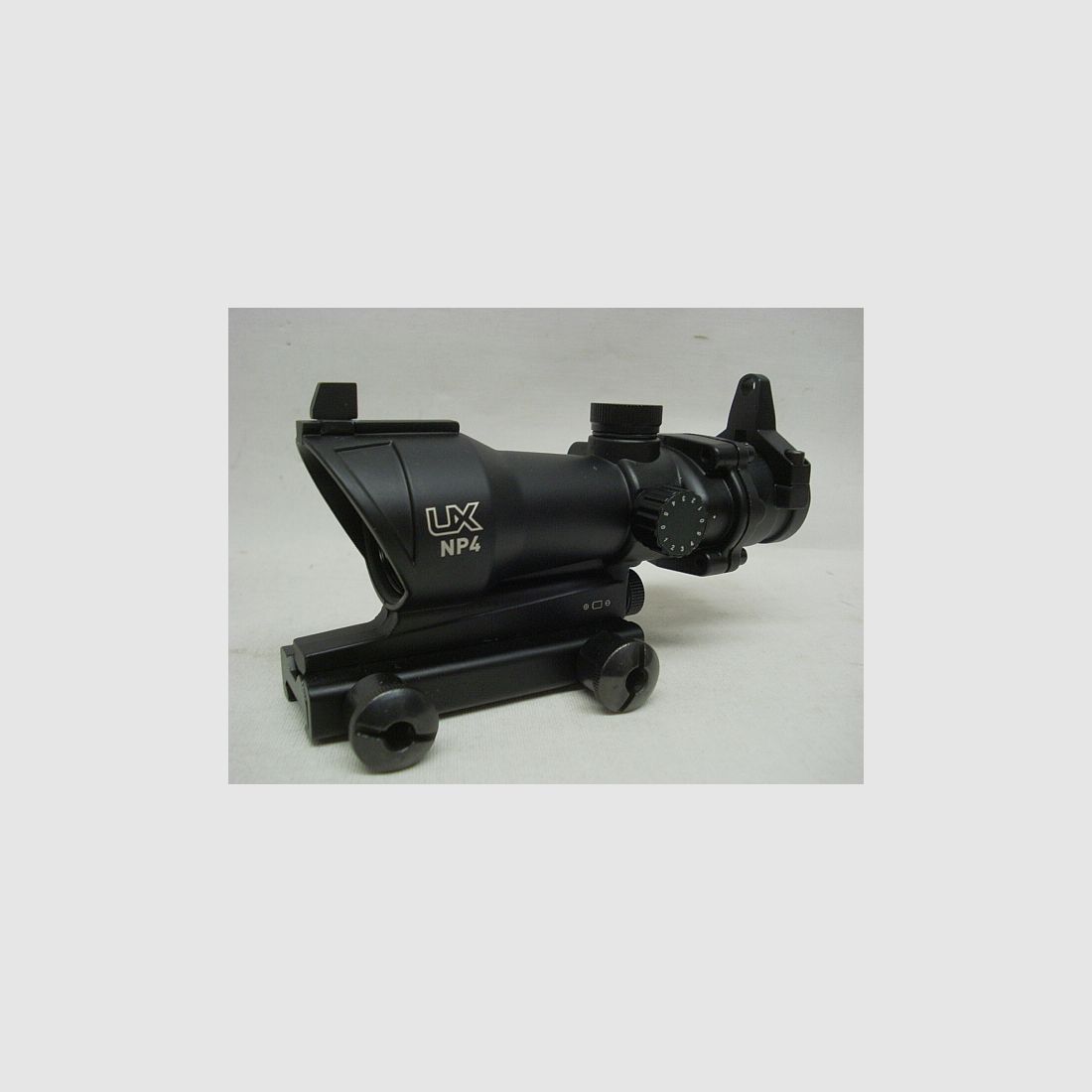 UX NP4 Nano Point Picatinny - 4 MOA, 5 Helligkeitsstufen