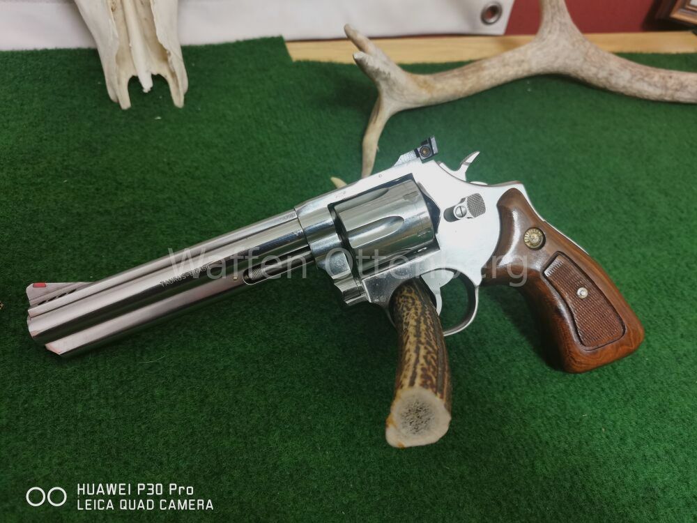 Taurus 669