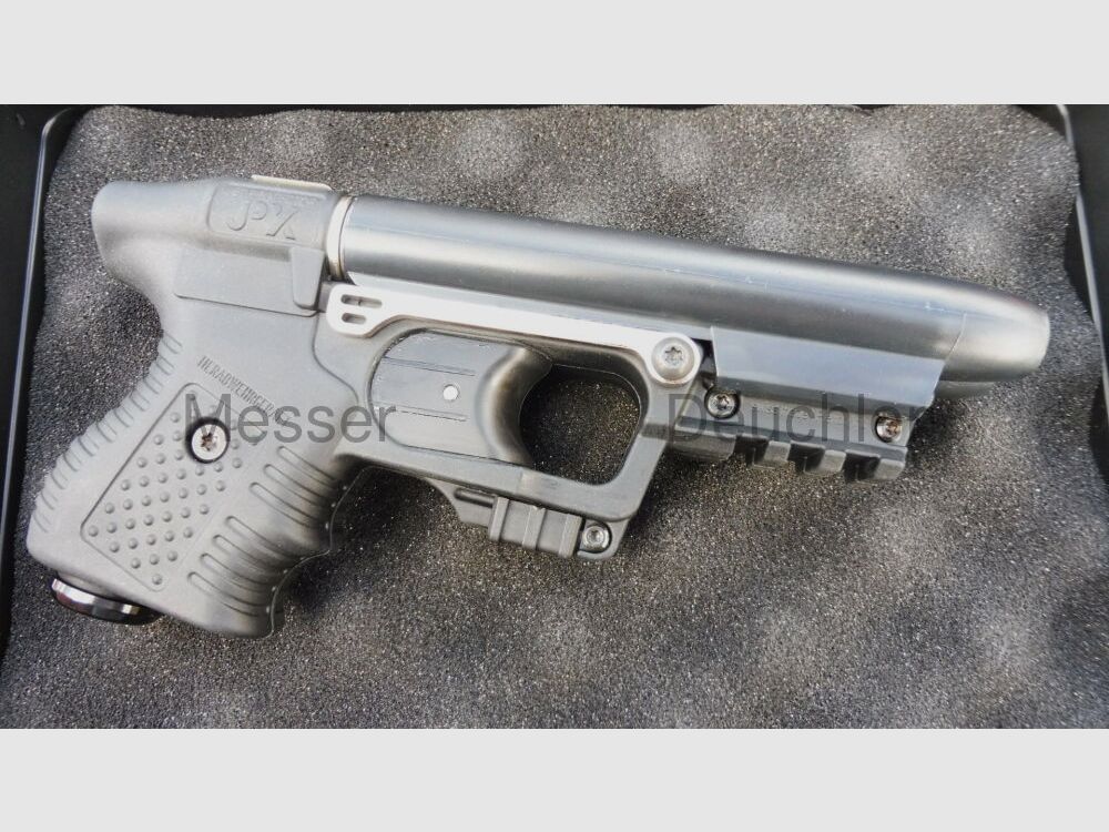 Piexon JPX Jet Defender pepper gun with laser self-defense device