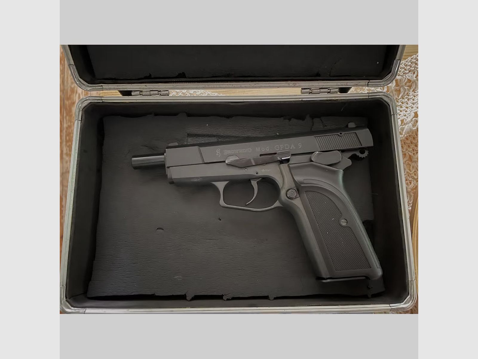 Browning GPDA9 blank firing pistol