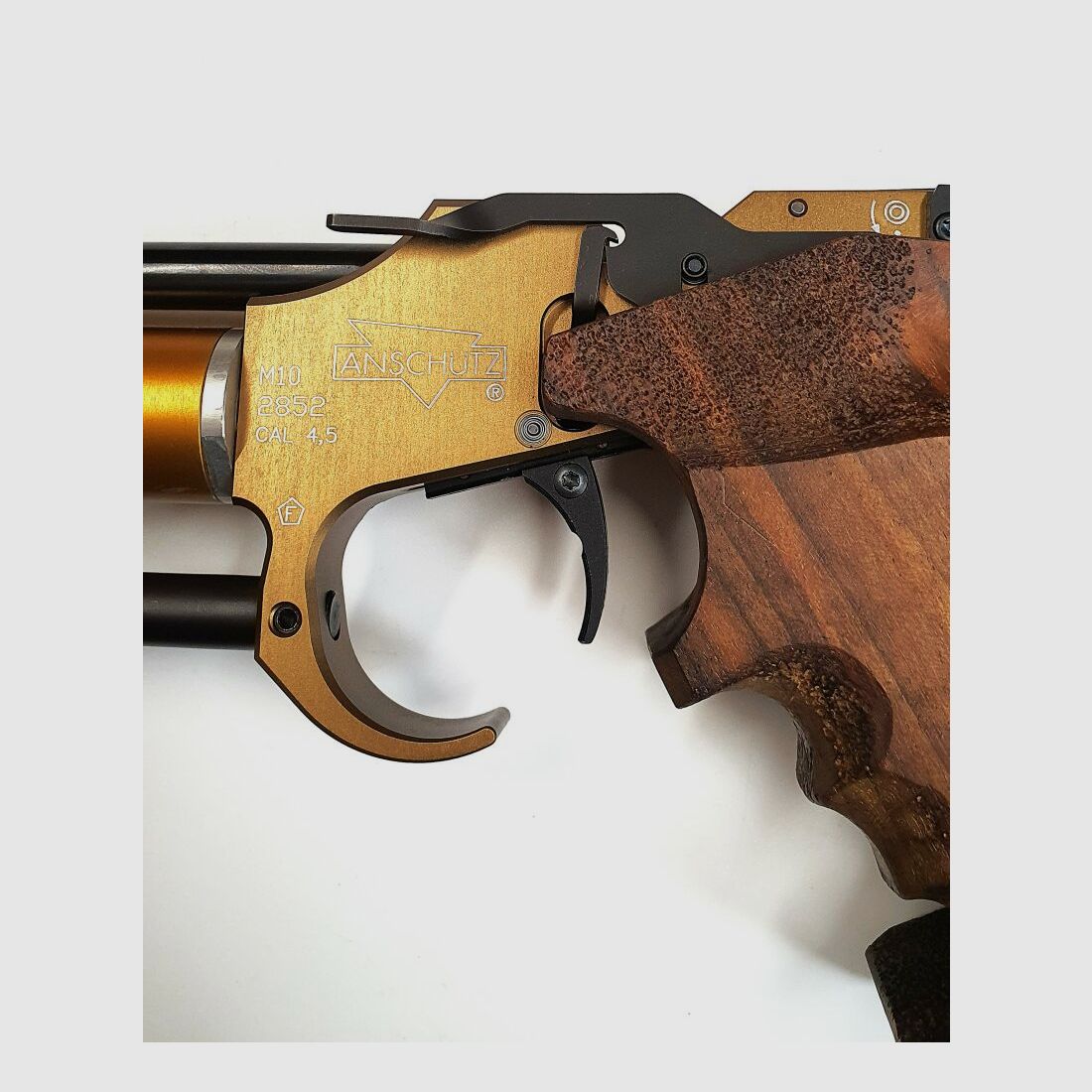 Anschütz Pressdruckpistole SAM M10 Gold-Edition