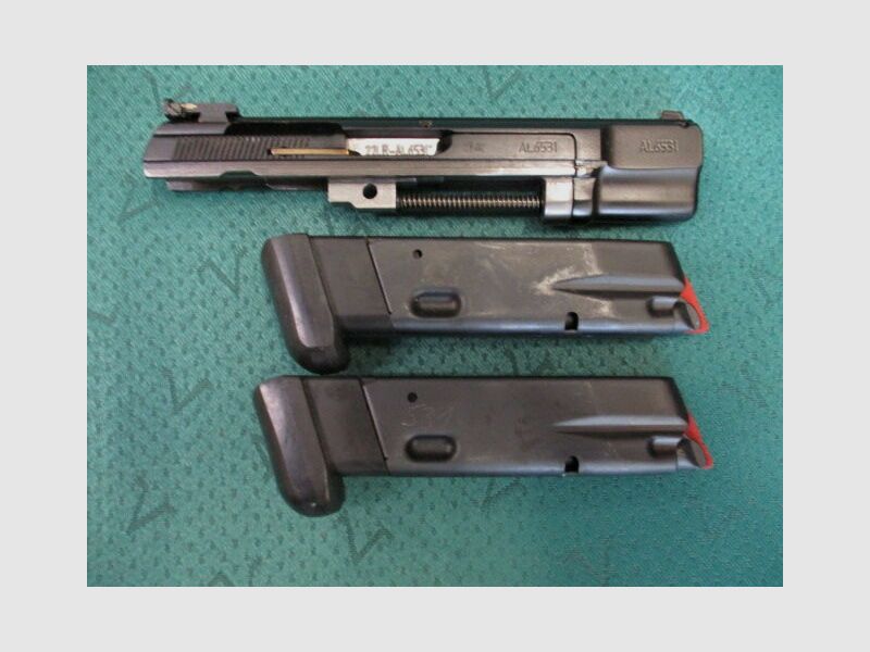 Brünner Kadet Wechselsystem mit 2 Magazinen 75