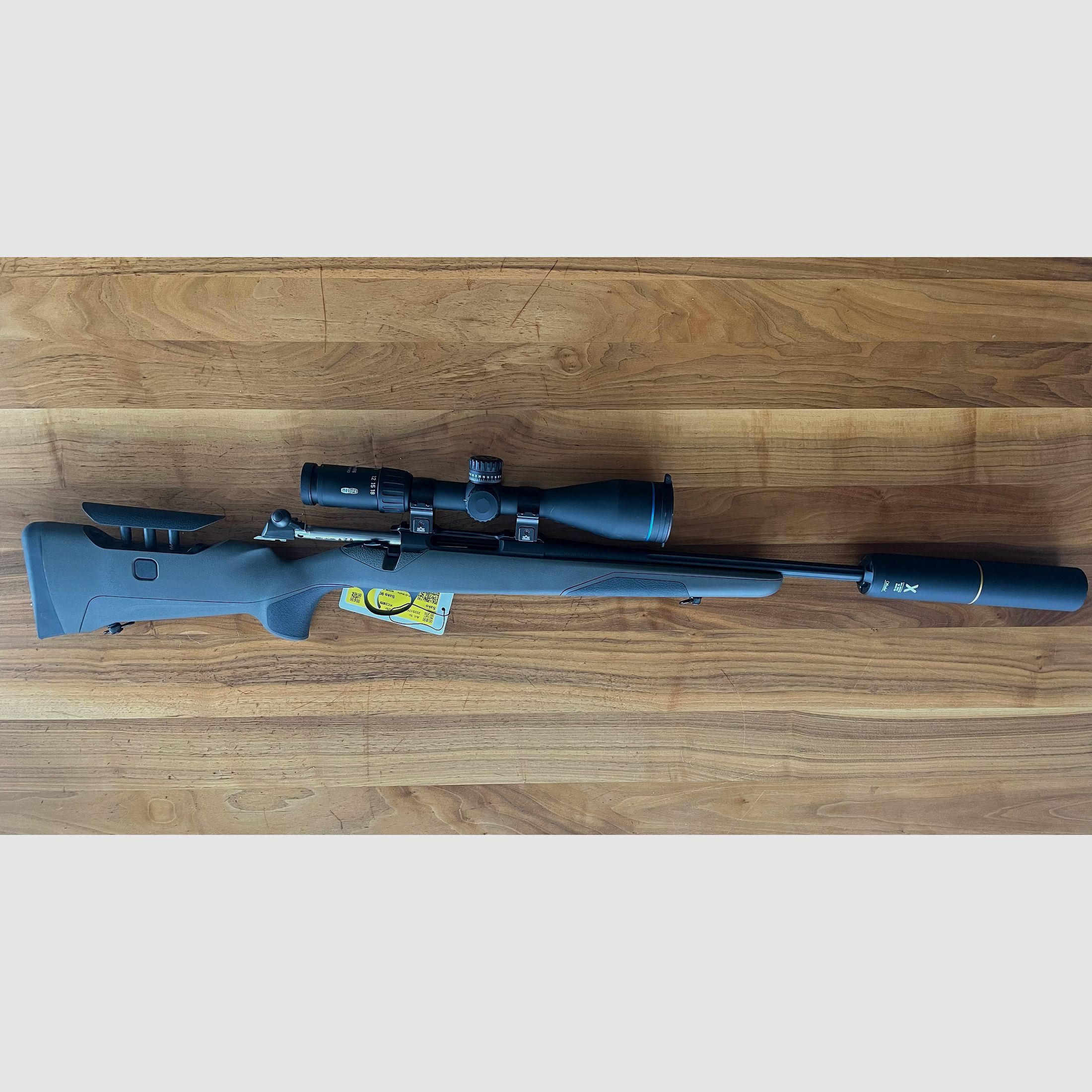 Sako 90 Finnlight Schwarz .308Win LL51cm mit Schalldämpfer Stalon X108