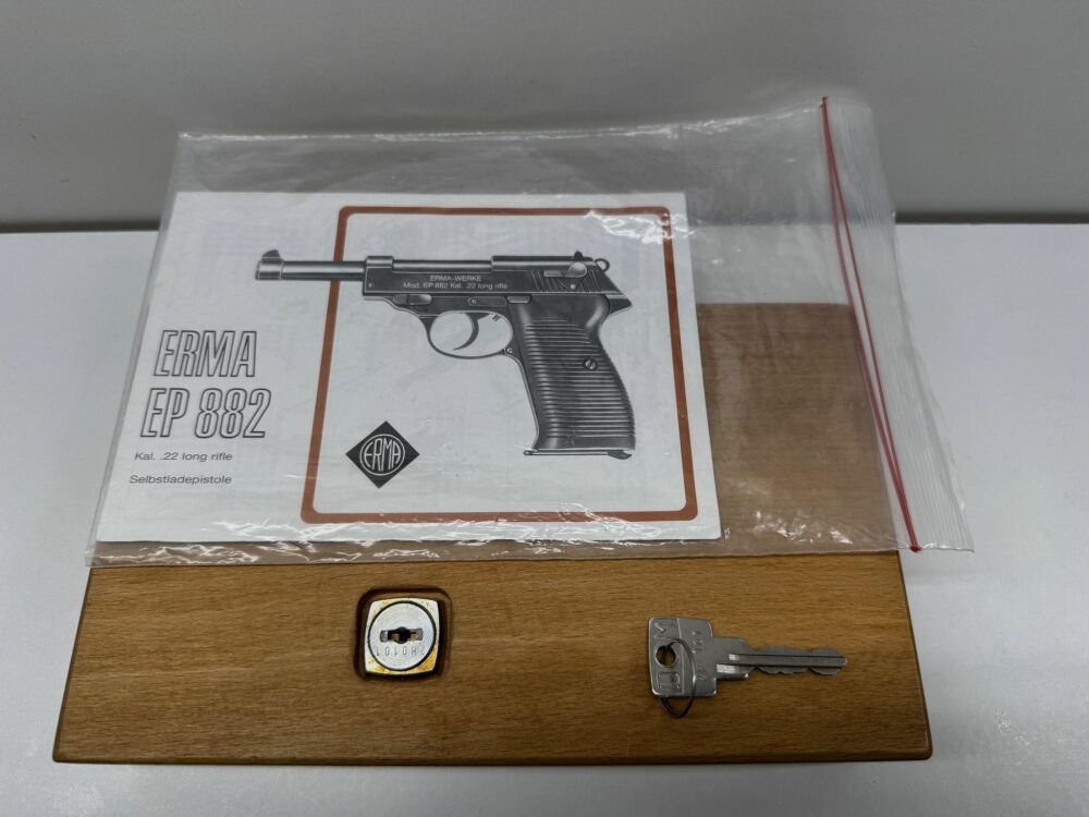 ERMA EP882 - Waffen Friedrichs