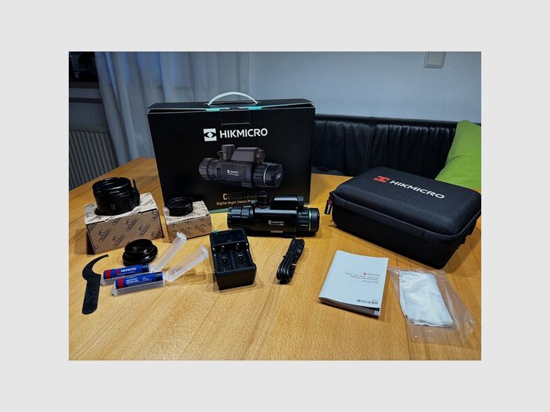 HIKMICRO C32F-N Nachtsicht-Vorsatzgerät mit Adapter