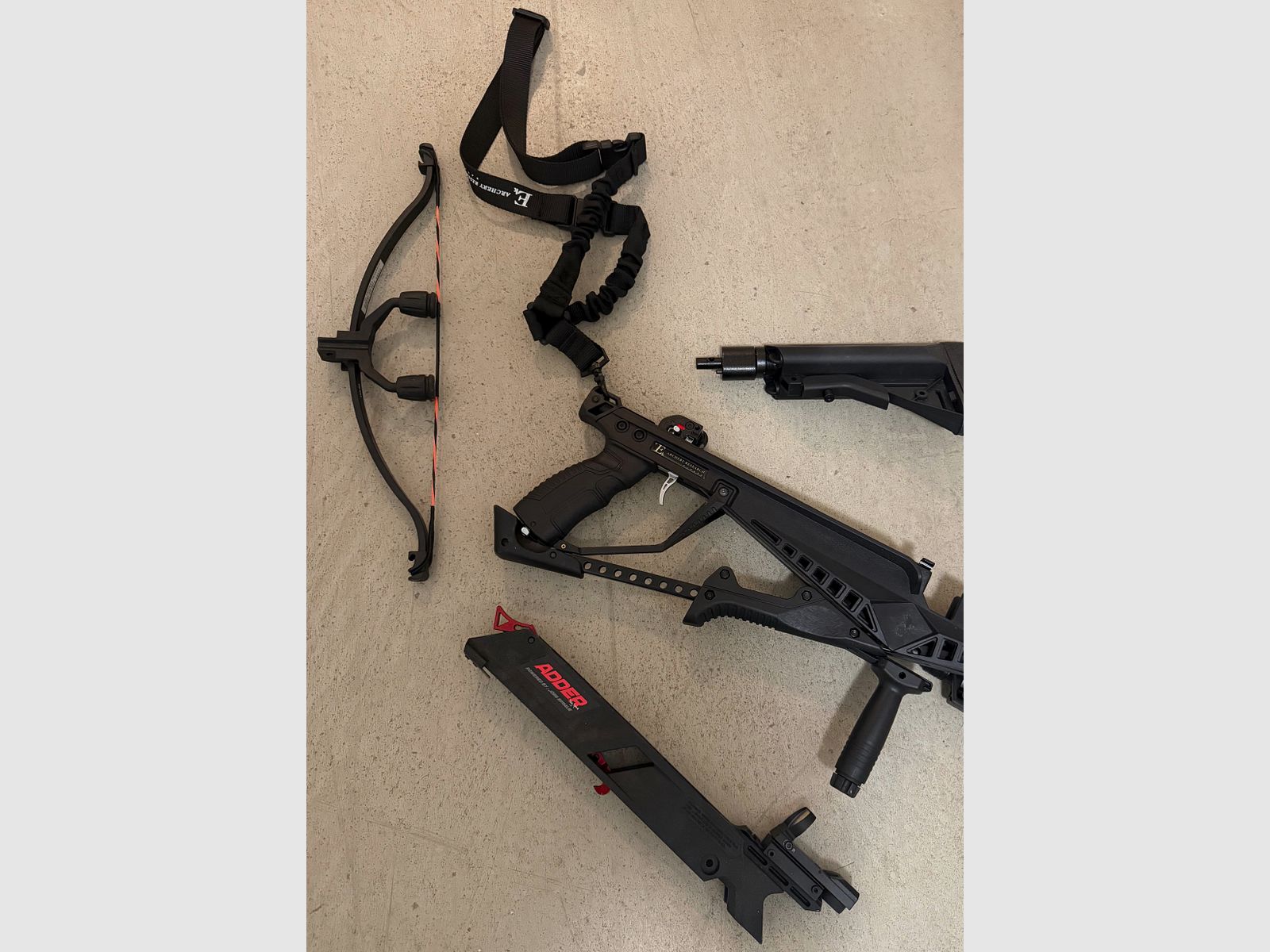 EK Archery Cobra System R-Serie Adder herlaad kruisboog – Top conditie incl. accessoires