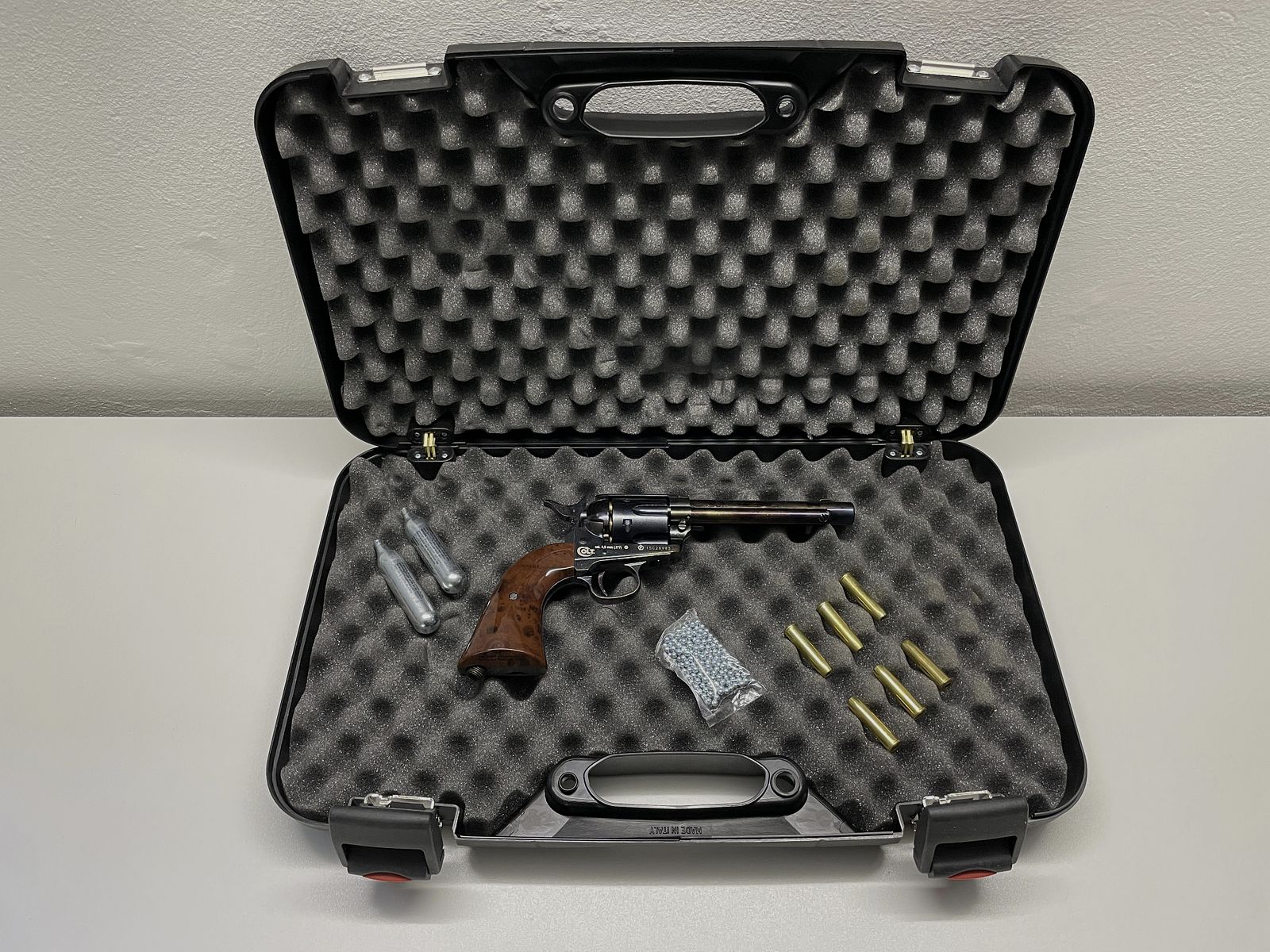 Colt Single Action Army® 45 Co2-Revolver Kaliber 4,5 mm BB (P18) brüniert