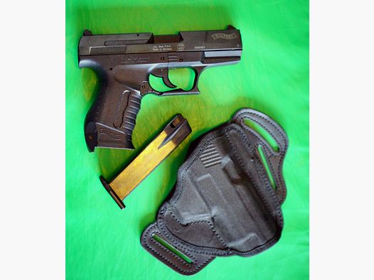 Walther P99 blank firing pistol 9mm P.A.K. (PTB 637) with pancake holster