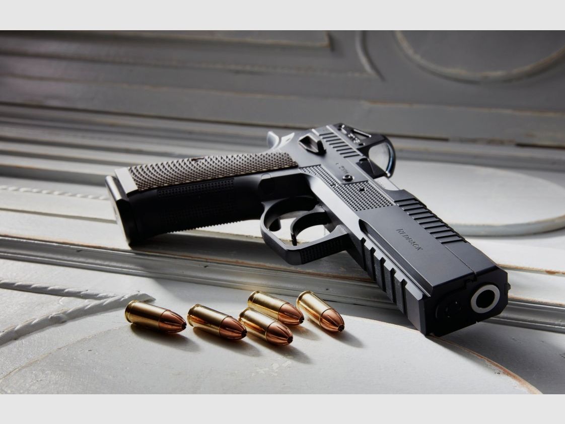PHOENIX SwissMade Pistole Mod. Redback SHIELD -5' 9mmLuger