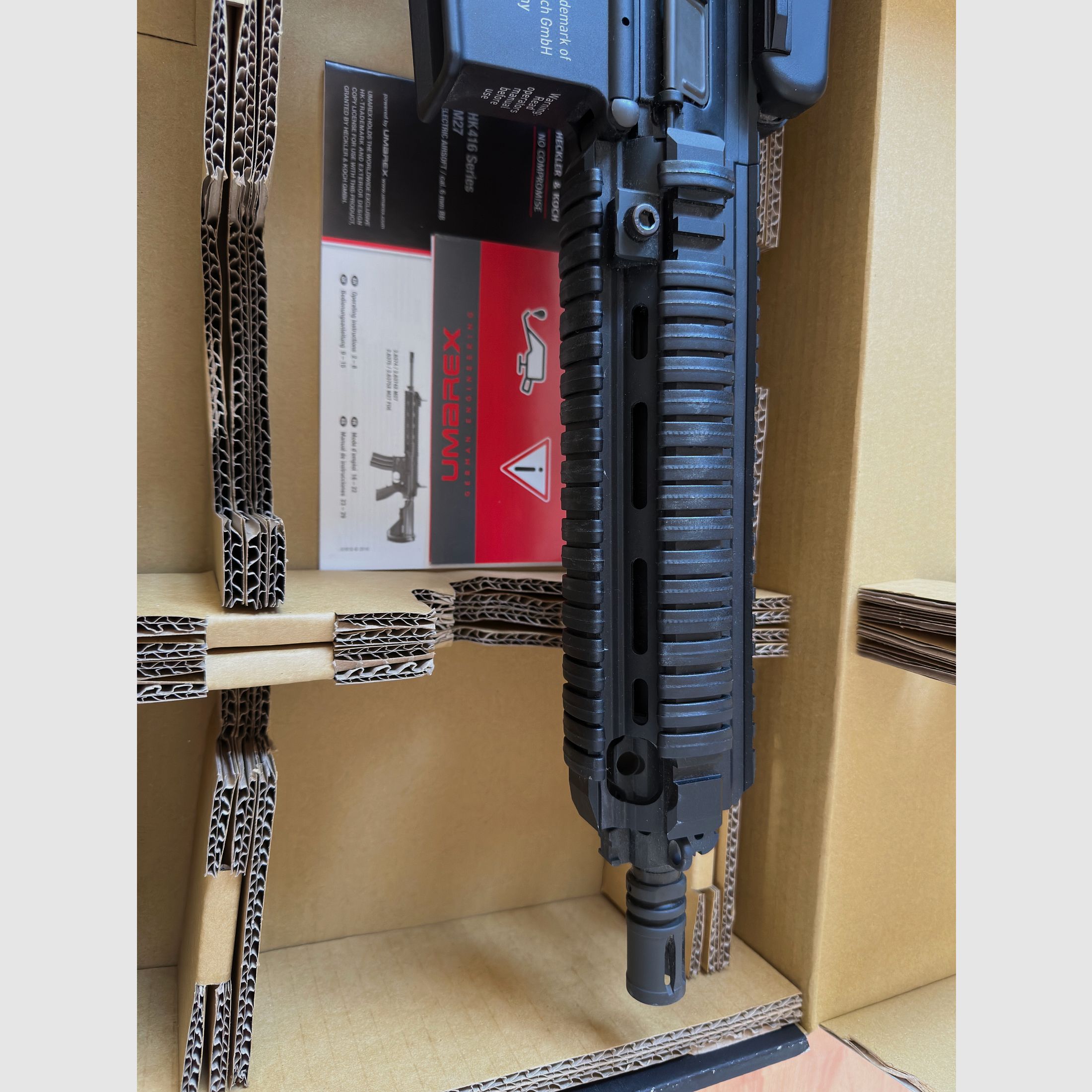 VFC HK416 CQB V2 S-AEG electric Airsoft 6 mm BB + accessories + original packaging