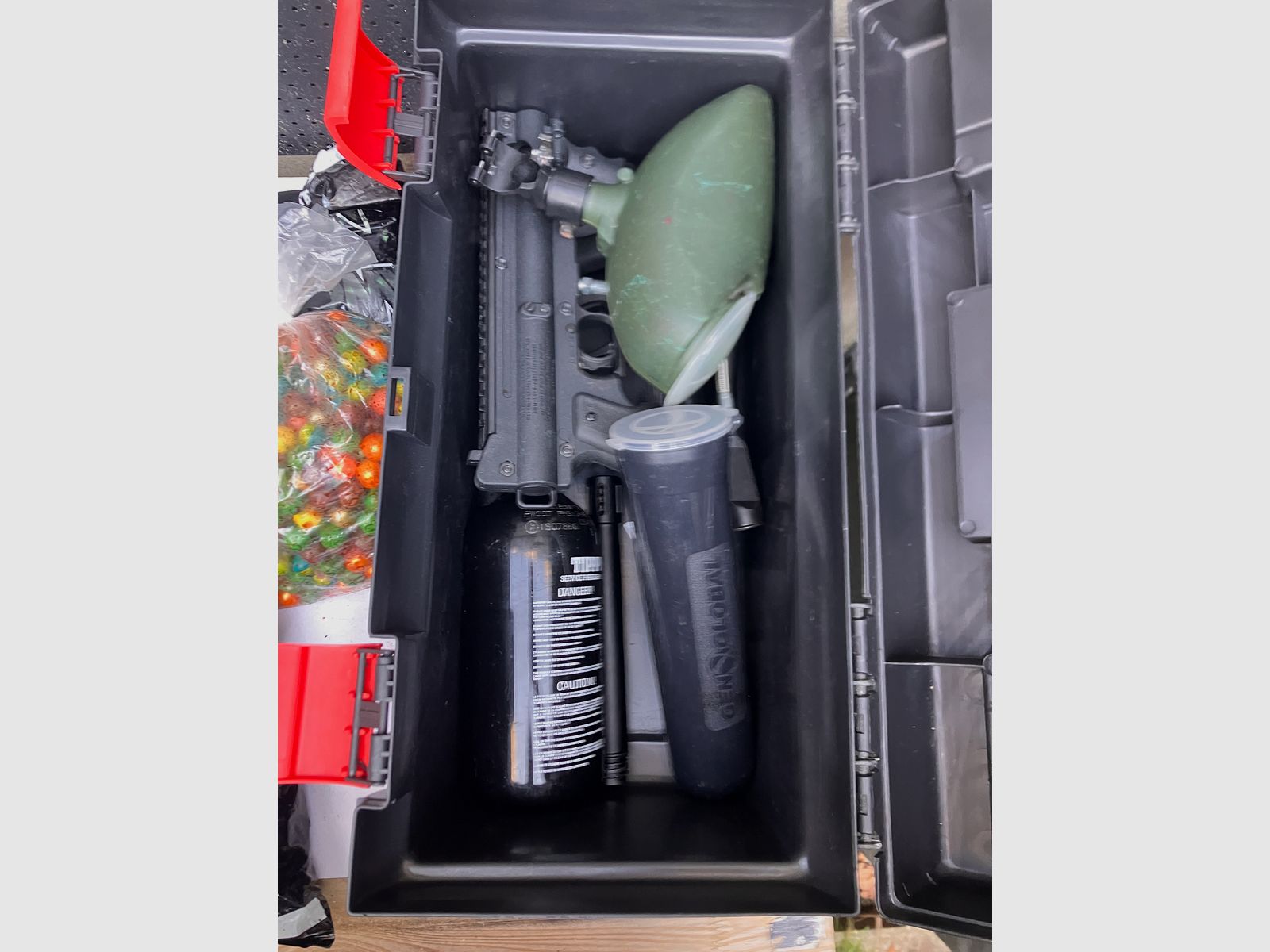 Tippmann 98 Custom including spare marker and accessories