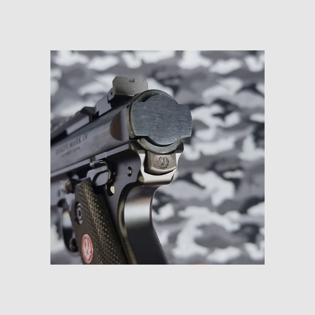 Pistole Ruger Mod. Mark IV Tactical .22 LR mit integriertem Schalldämpfer, Bild 5 von 10