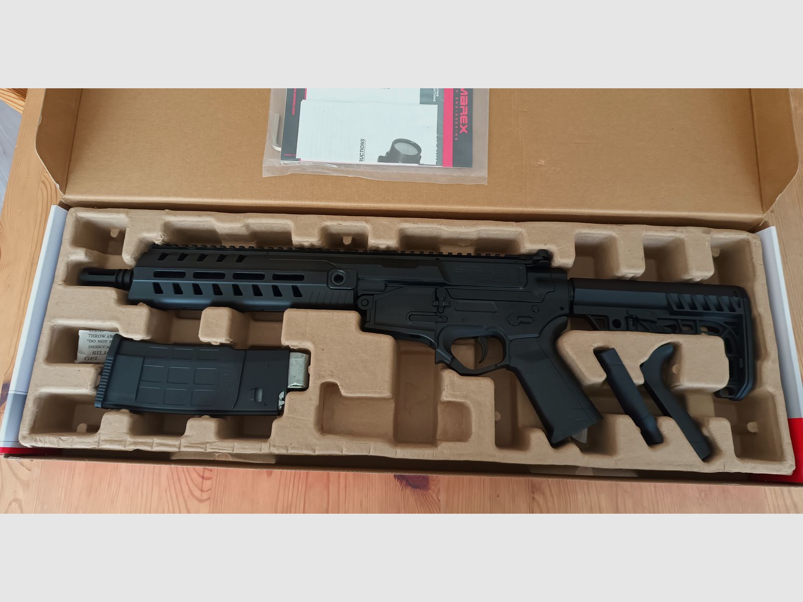 UX Strike Force CO2 Geweer 4,5 mm BB Munitie