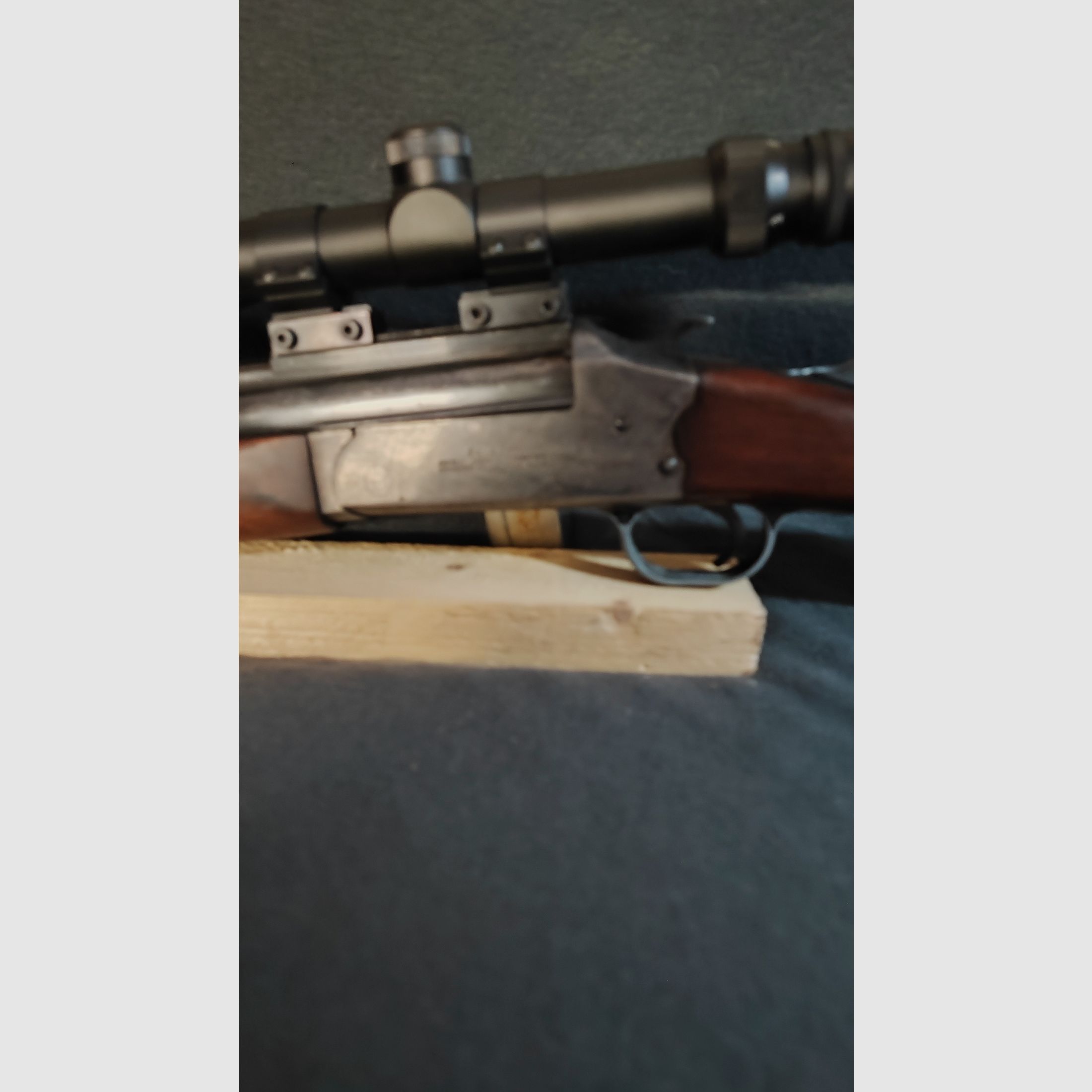 Escopeta de cerrojo Savage Mod. 27