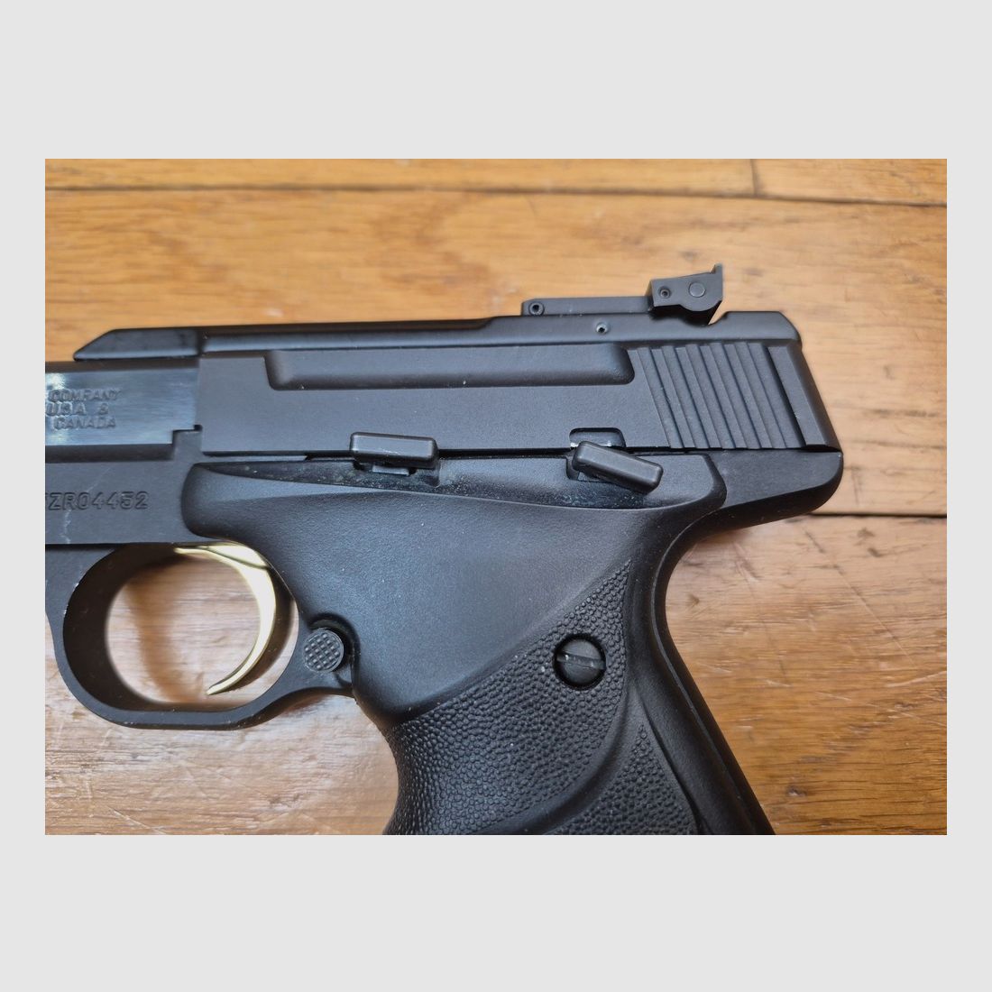 Good Browning Buck Mark URX target pistol – 2017 firearm with very few rounds fired – Cal. .22LR – 2 original magazines – Original box – Manual – Keys – In short, complete and used in like new condition – TBE+++, image 17 of 19