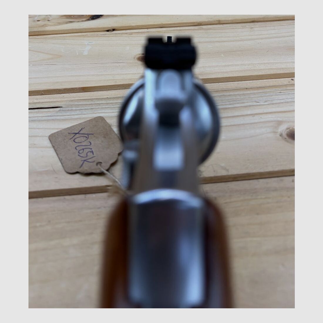 Smith & Wesson Mod. 617 .22 l.r. Wooden grips .22lr