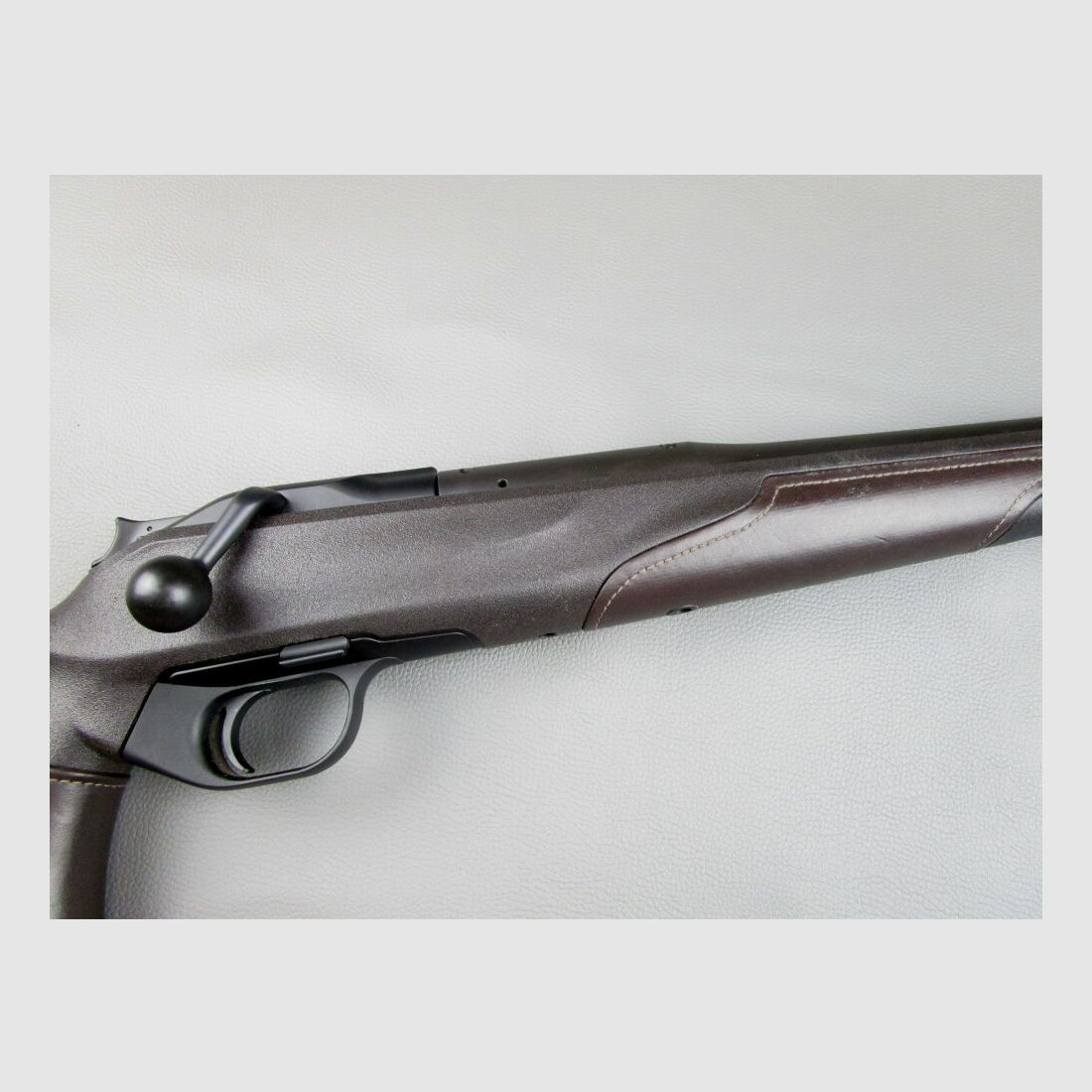 Blaser R8 Professional Success -Links mit Kammergriff rechts