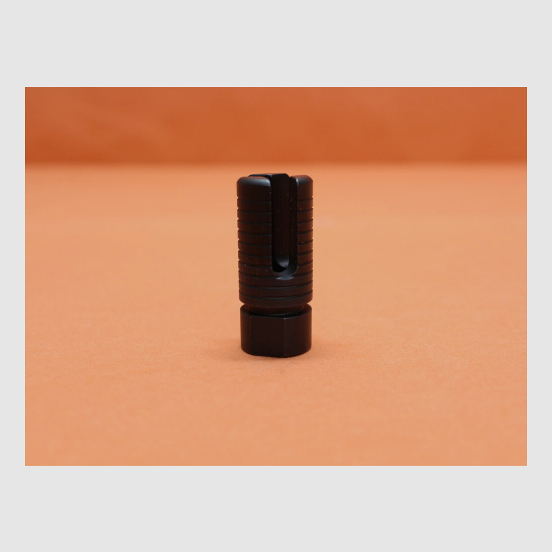 B&T AG SAN SIG552: Muzzle brake B&T Type Vortex (3 Finger) M14x1 links