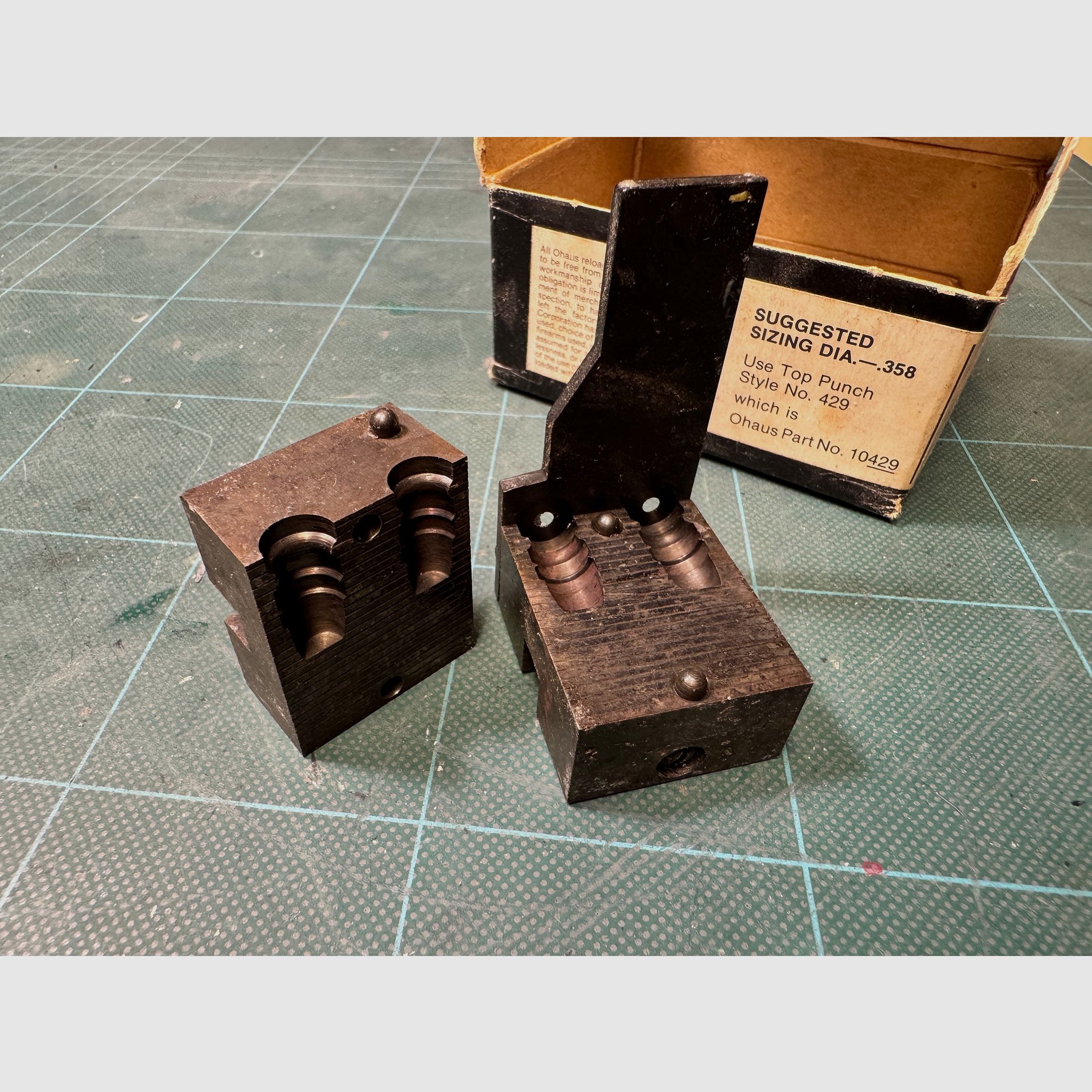 Dual Giesskokille OHAUS Bullet Mould caliber 357/ 38 168gr. Nr.38168K
