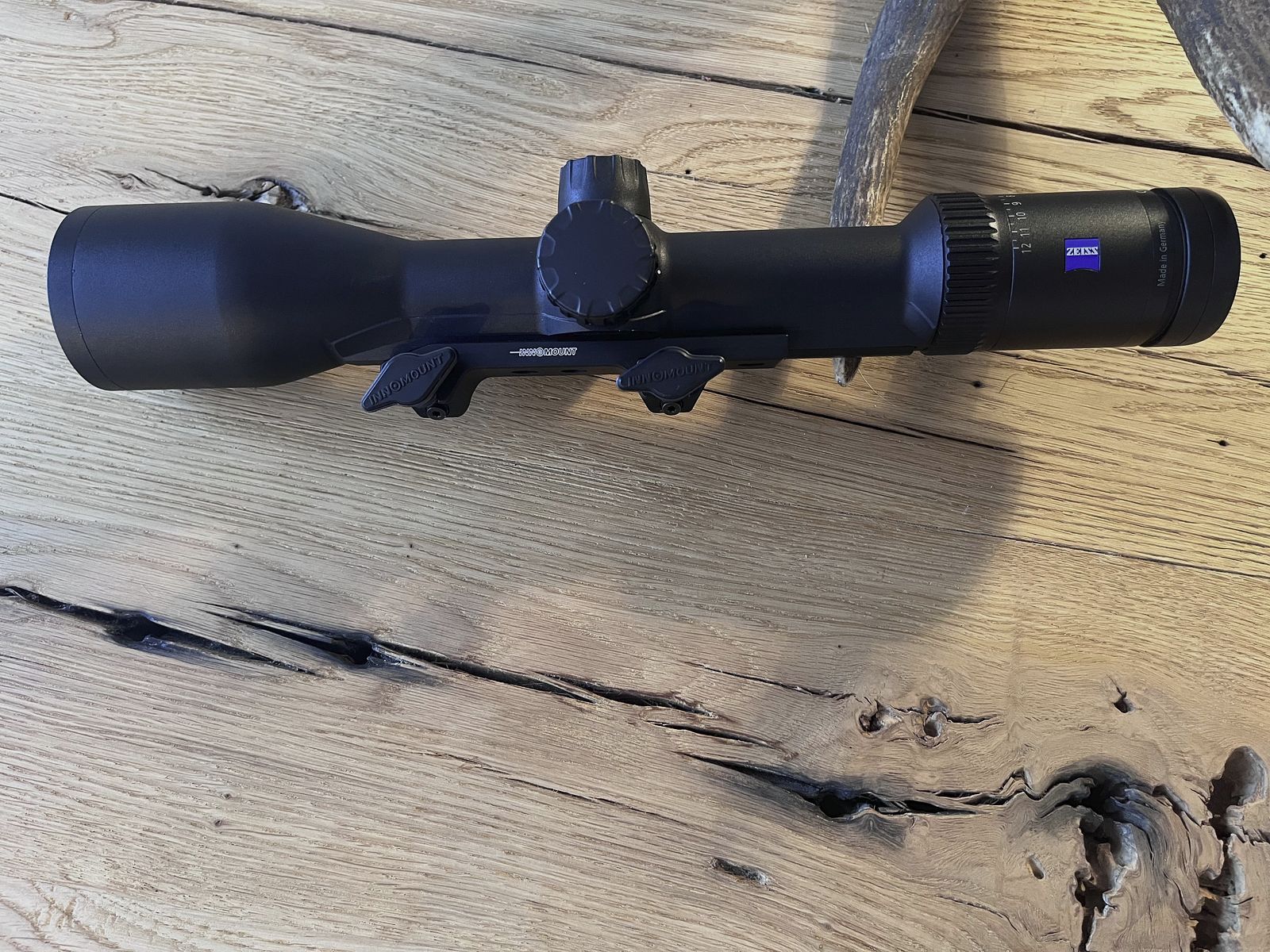 Zeiss Conquest V6 | 2.0-12x50 | Schiene | Rotpunkt | Absehen 60