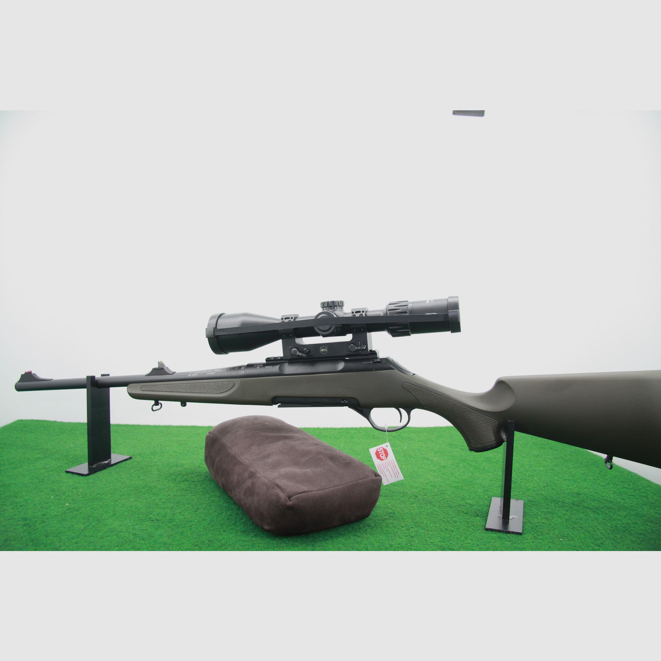 Haenel Jaeger 10 z Meopta MeoHunter R5