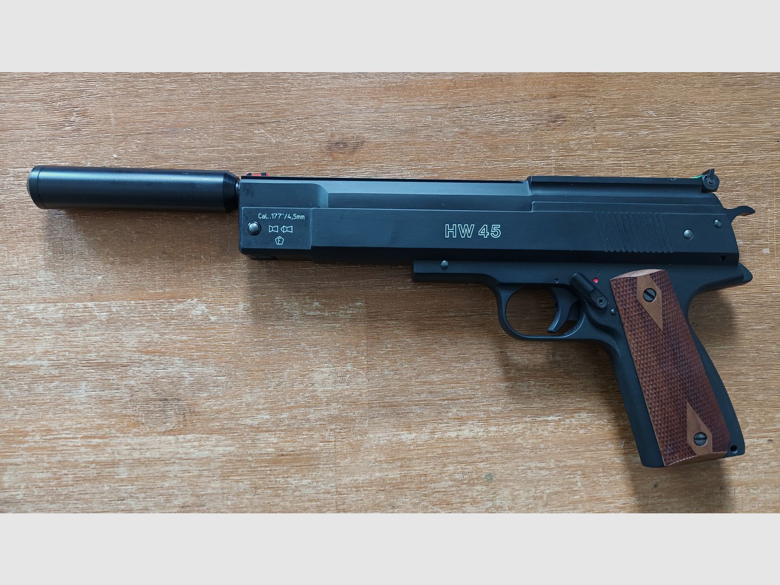 Federdruck Luftpistole Weihrauch HW 45 Black Kaliber 4,5 mm  + Schalldämpfer
