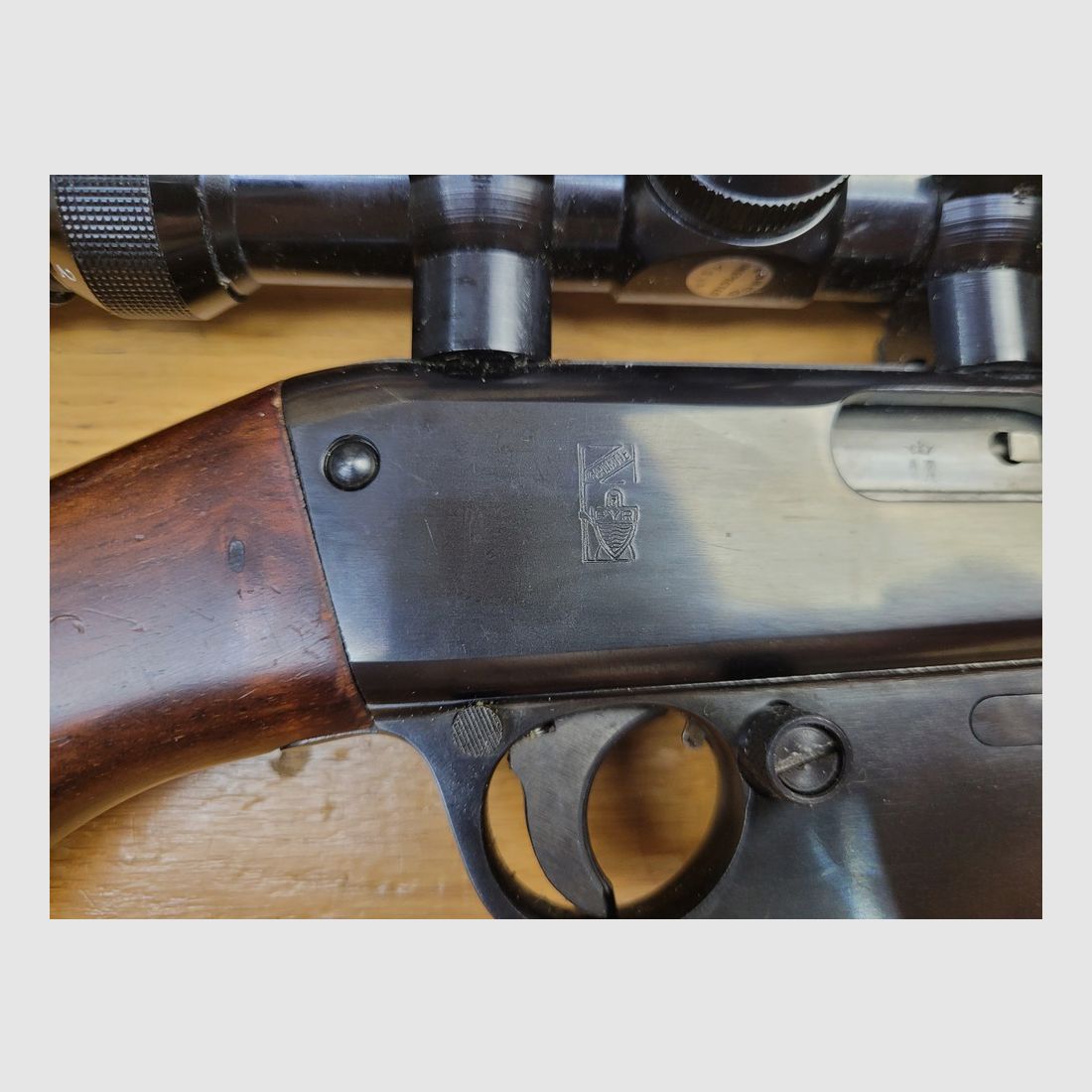 Bellissima carabina semi-automatica Unique – Modello X51 Bis – Cal. 22LR – Caricatore 10 colpi – Ottica Tasco 3-8 x32 "Made in Japan"! – TBE ++, immagine 19 di 23