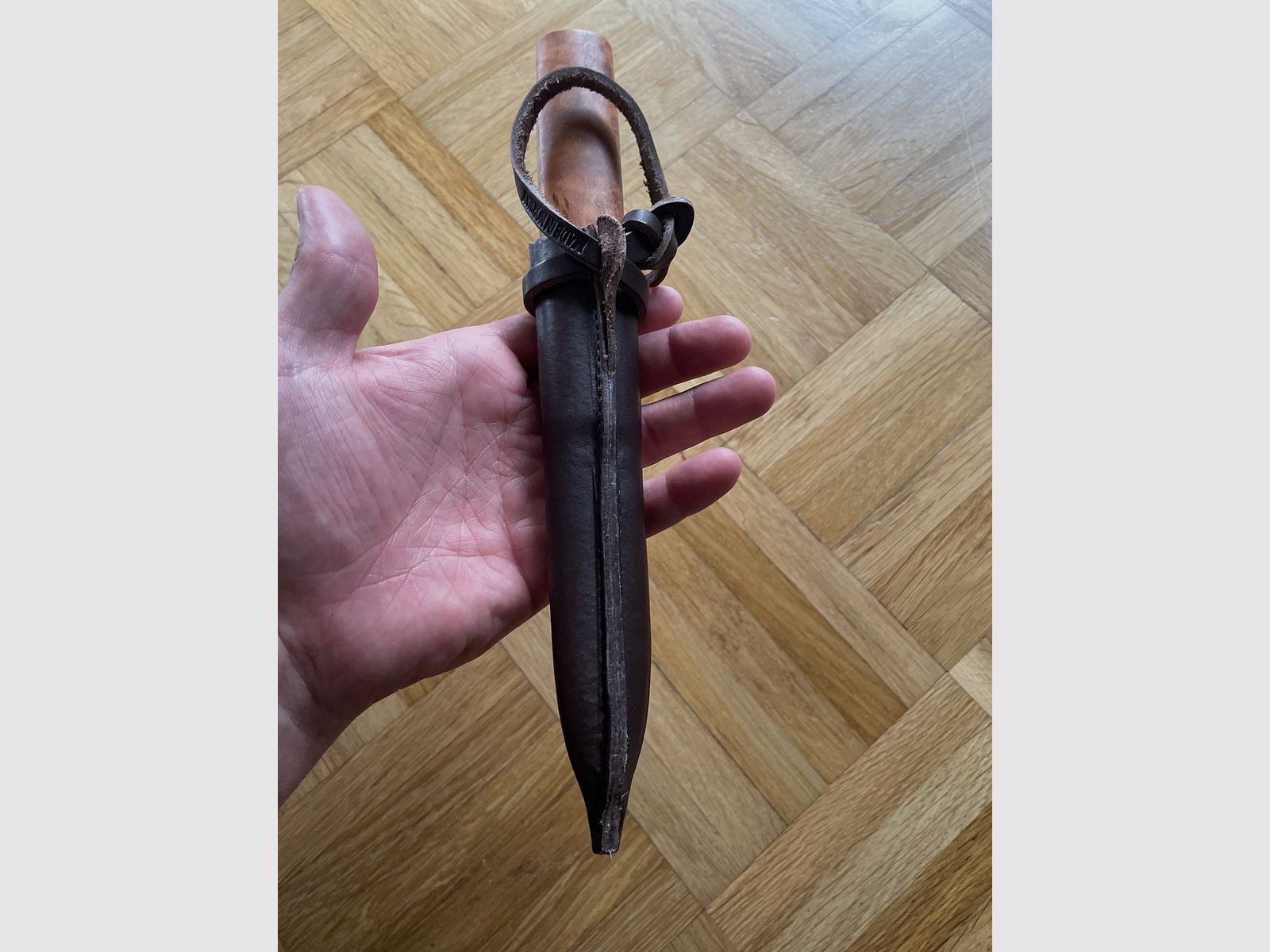 Helle Viking 96 Neuf, acier au carbone