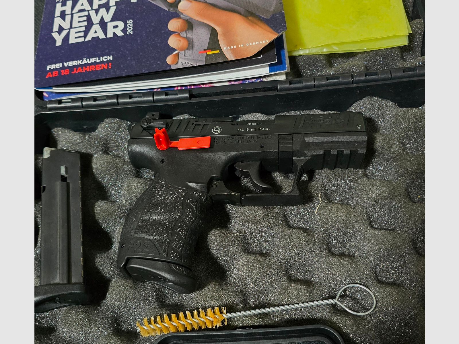 Walther P22 Q strzelba alarmowa 9mm PAK 2 magazynki