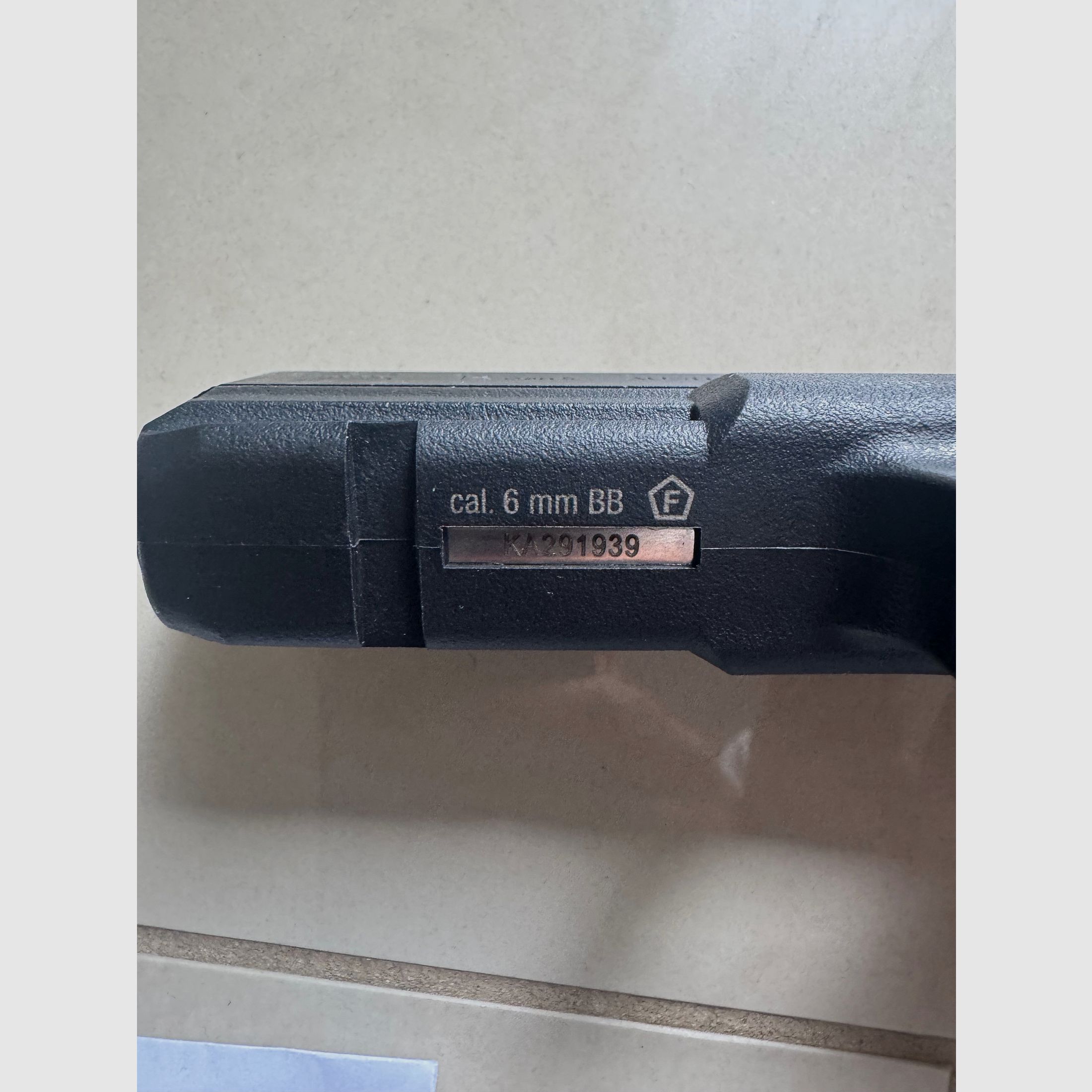 Airsoft Komplettset NEUWERTIG mit Begadi SMR16 und VFC Glock 17 