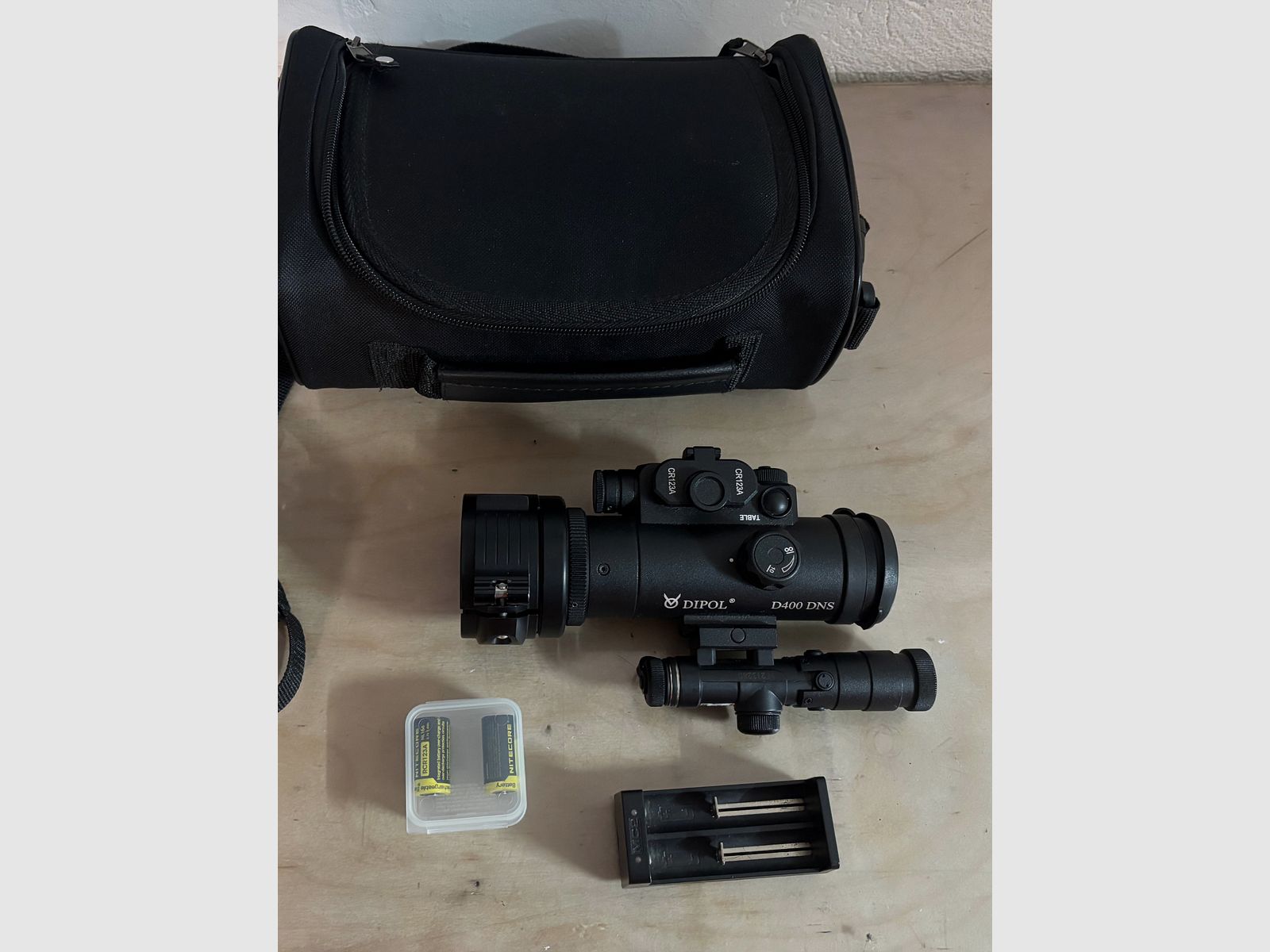 Dipol DNS 400 Nachtzicht voorzetapparaat