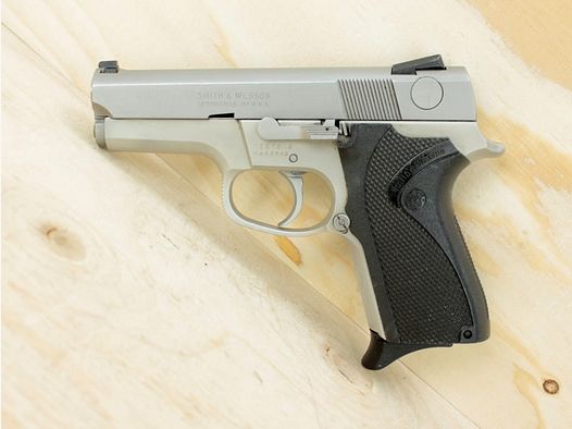 Pistolet samopowtarzalny SMITH&WESSON mod. 6946 kal. 9x19mm